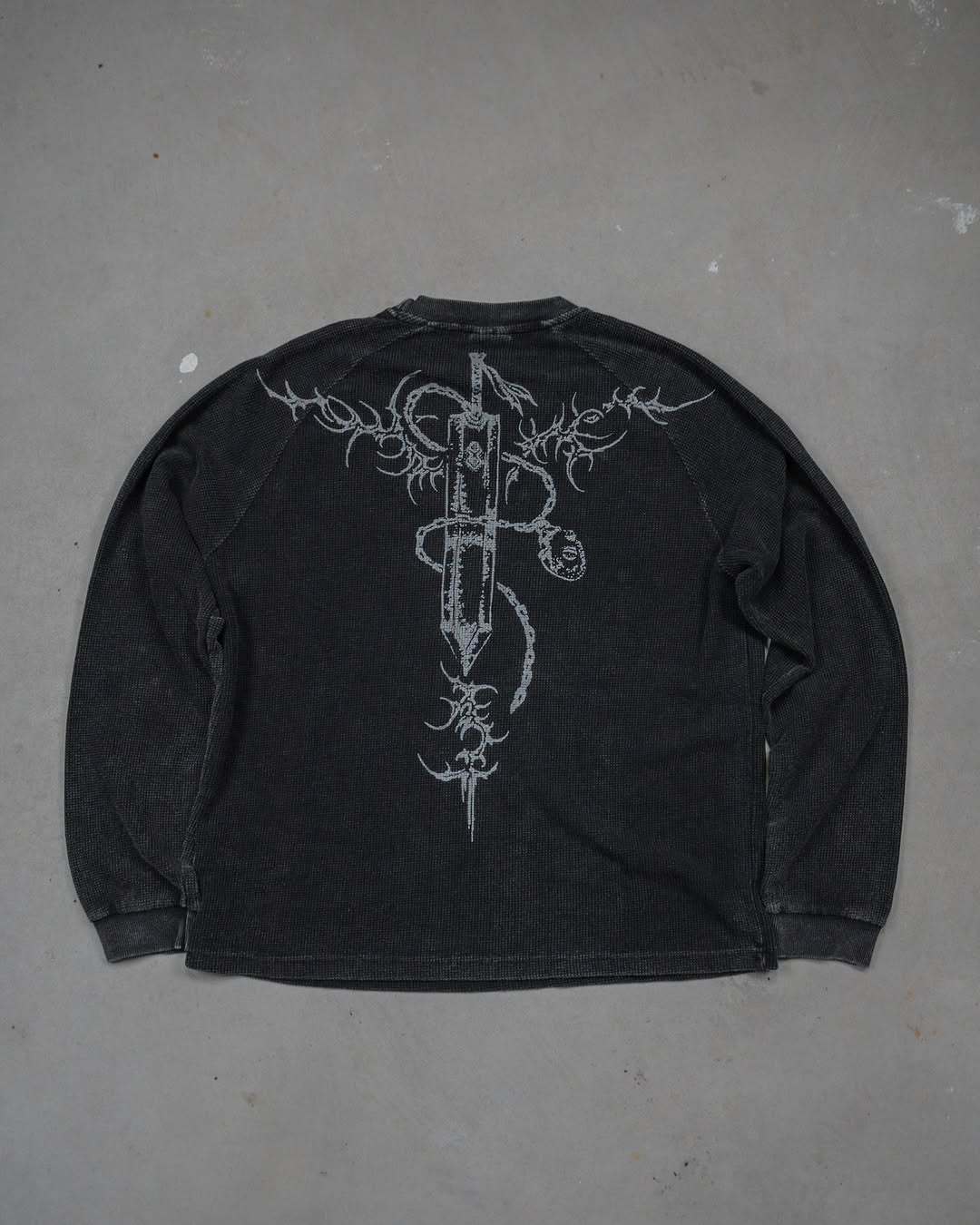 BERSERK SWORDSMAN WAFFLE LONG SLEEVE-IYAMIUIO