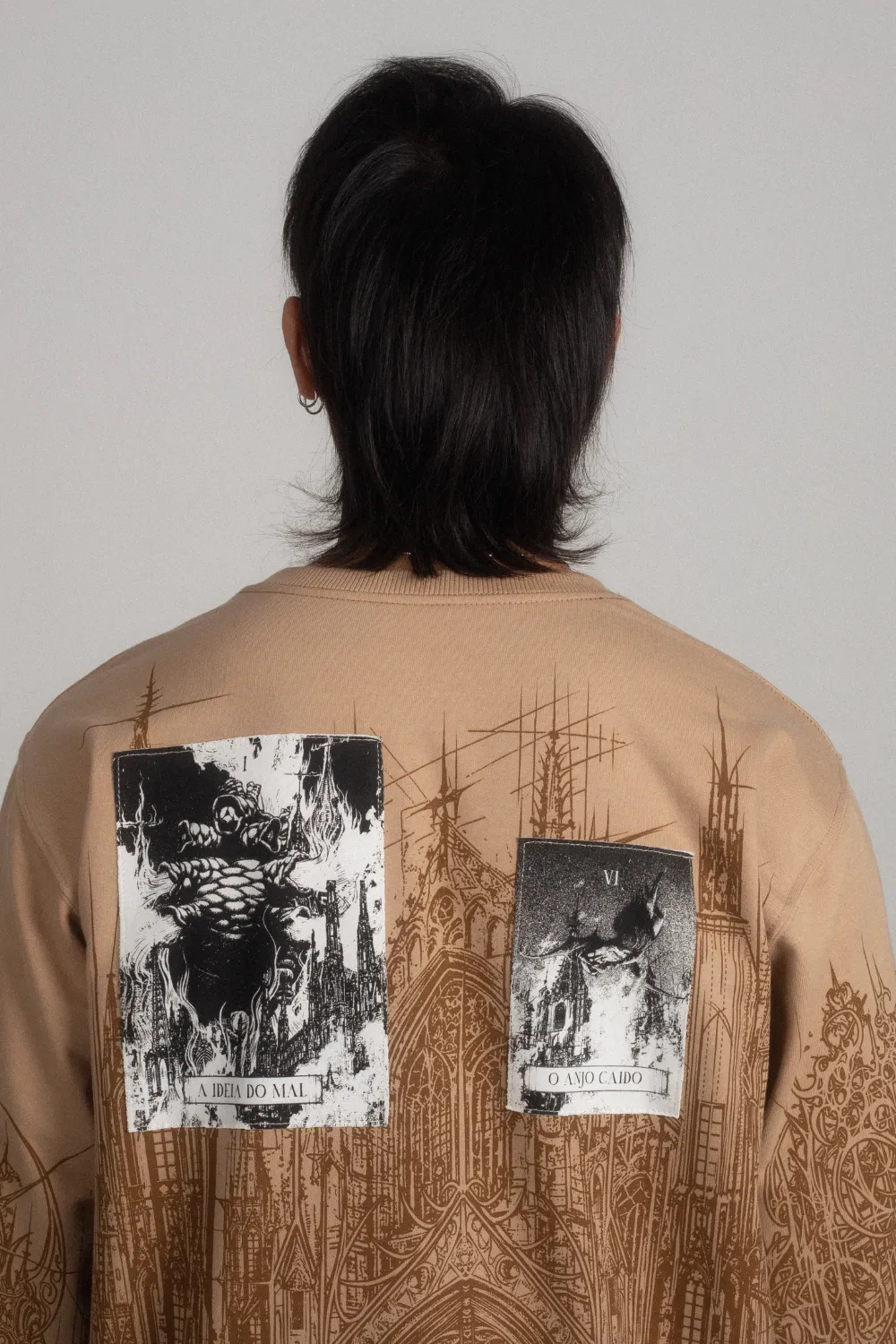Moletinho Museum Long Sleeve-IYAMIUIO