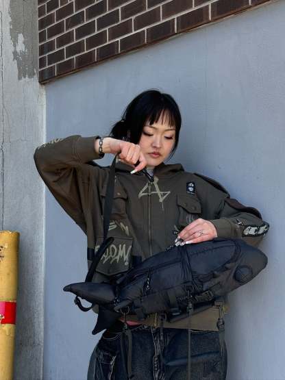 "SHARK" Bag-IYAMIUIO