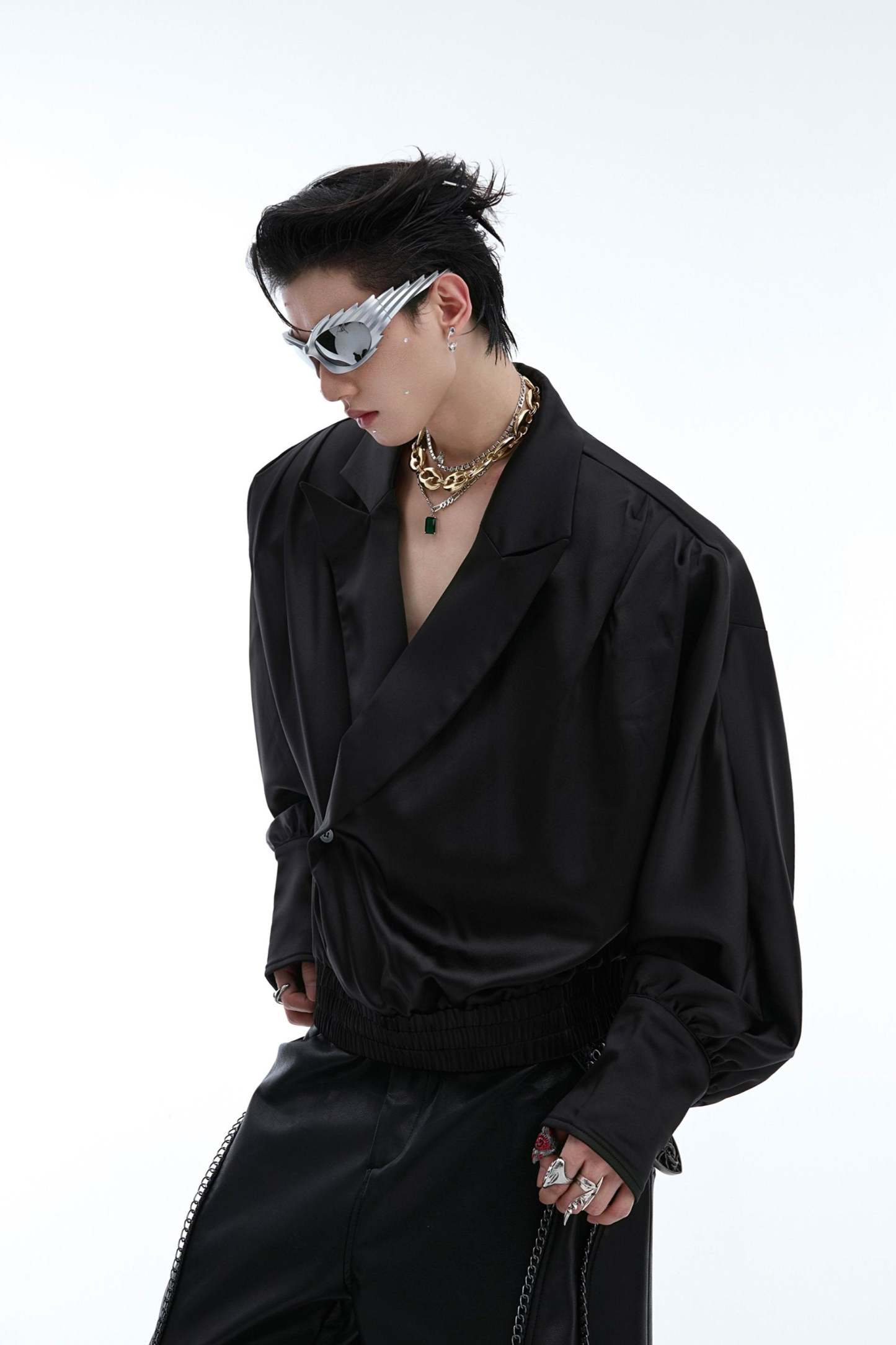 【24s Aug.】Glossy Large V-neck High-end Luxurious Shirt-IYAMIUIO