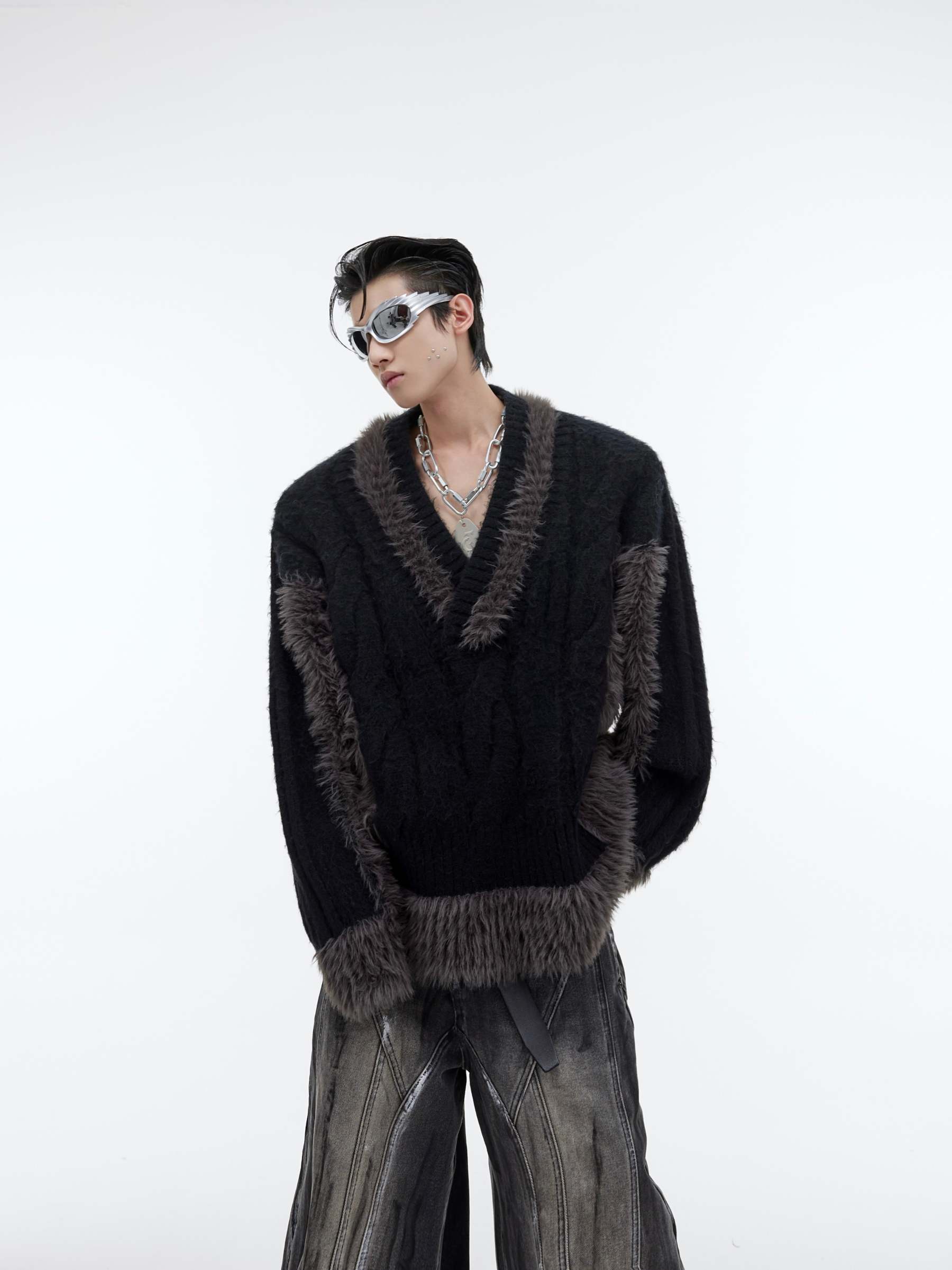 【23s September.】Plush V-neck Loose Sweater-IYAMIUIO