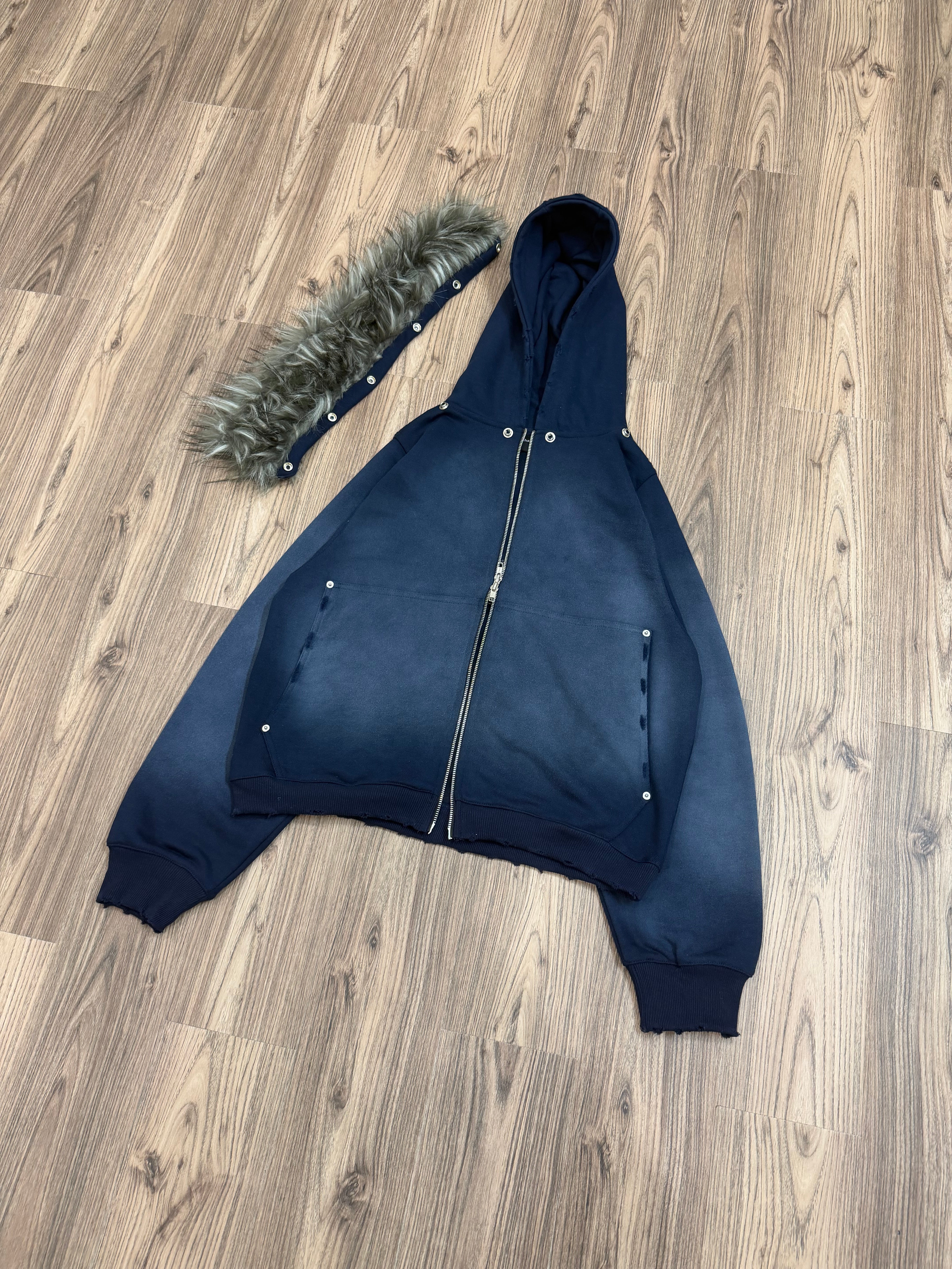 TOBIRAMA ZIP-UP