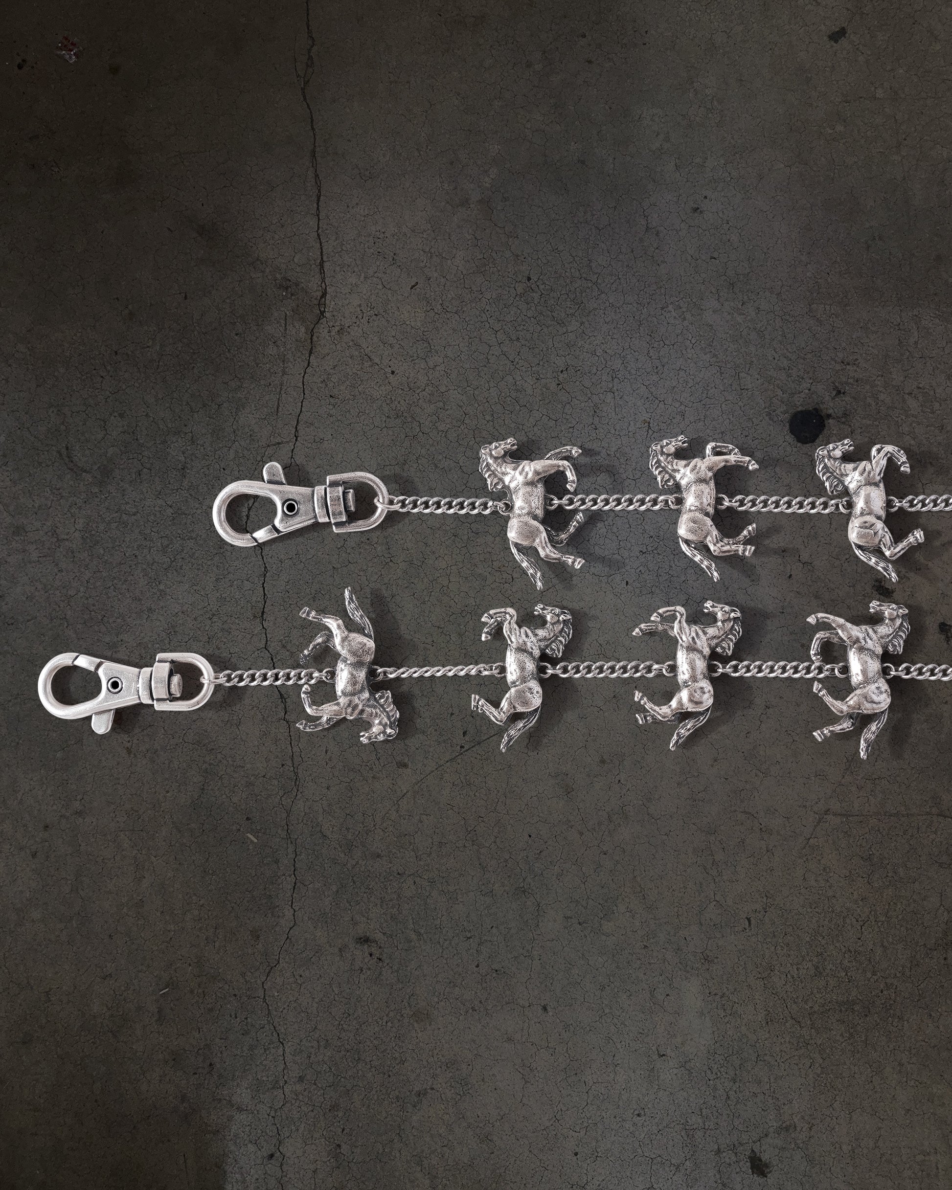 CAROUSEL WALLET CHAIN-IYAMIUIO