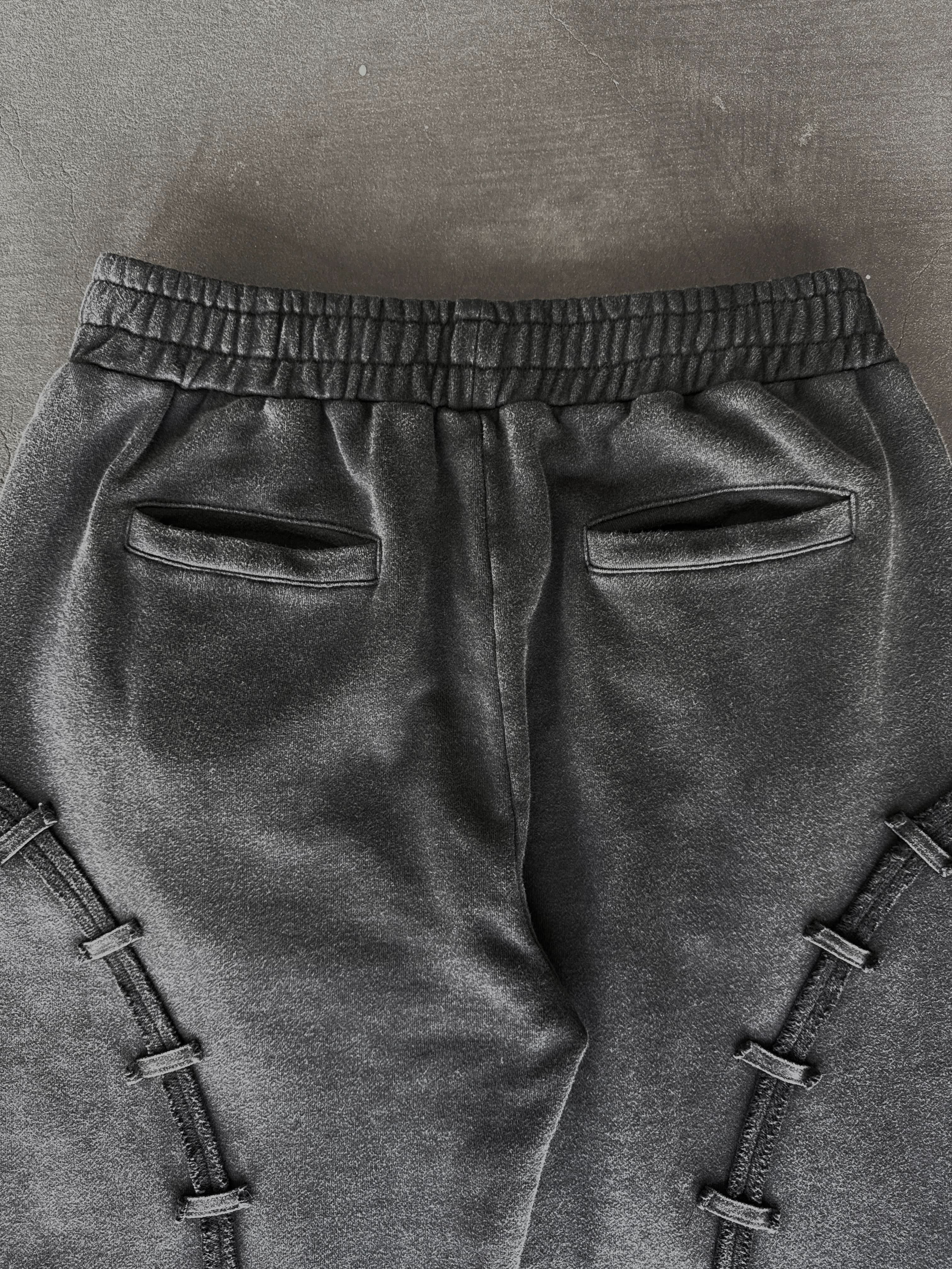 “E.T” Sweats-IYAMIUIO