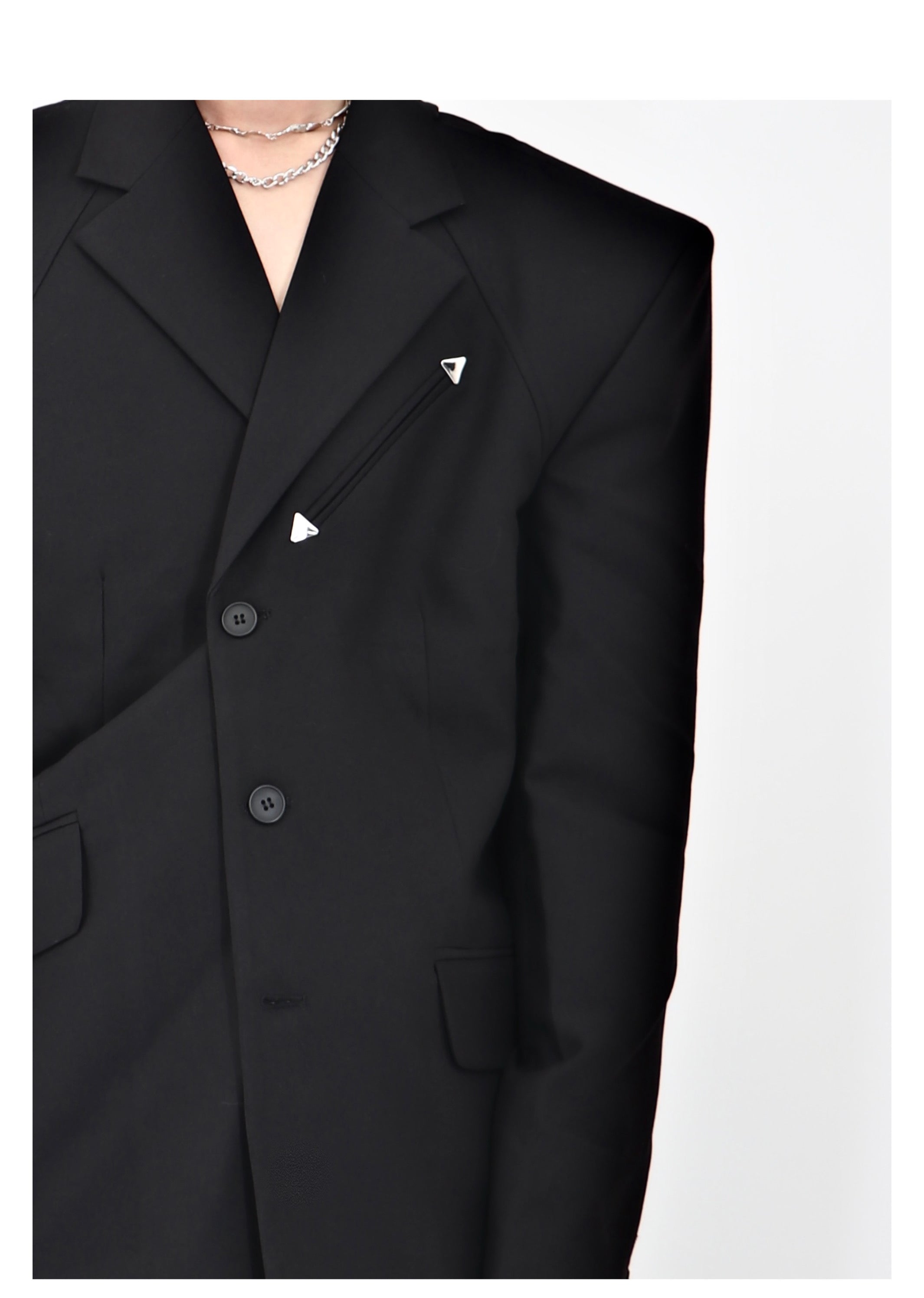 2022 High Shoulder Black Jacket-IYAMIUIO