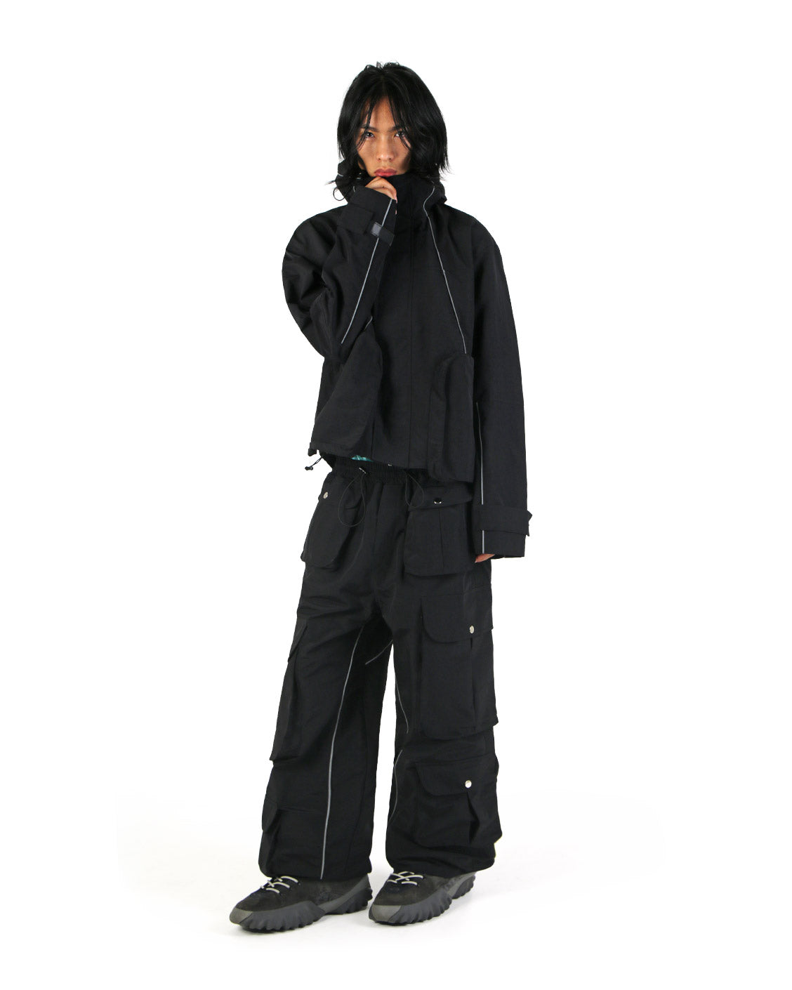 Tech Cargo Black-IYAMIUIO