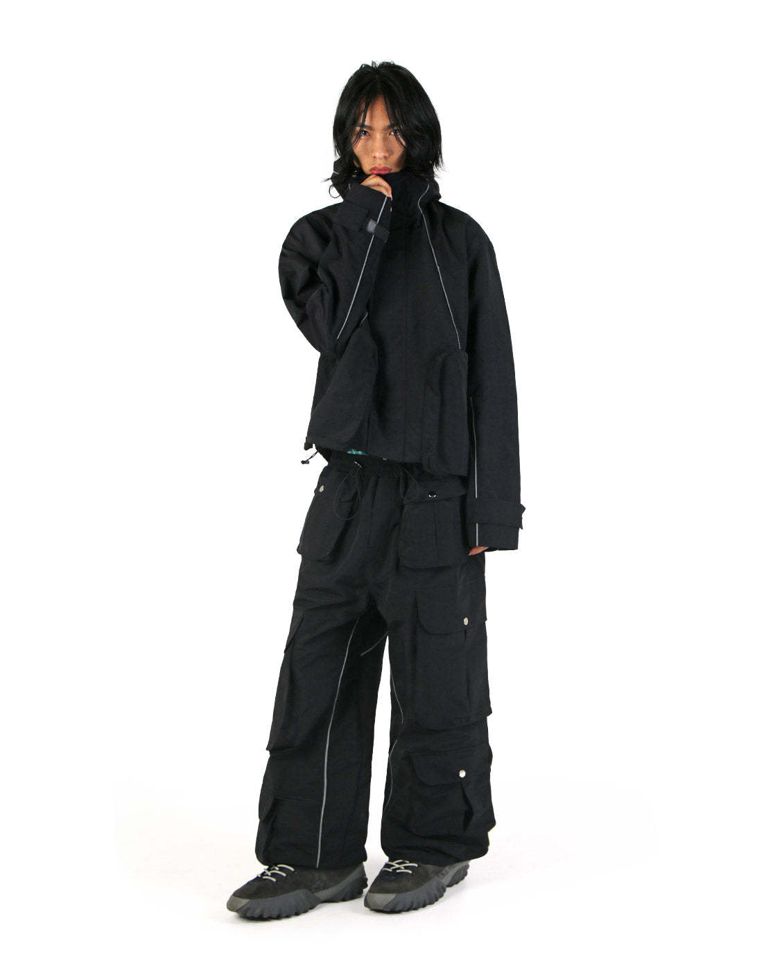 Tech Cargo Black-IYAMIUIO