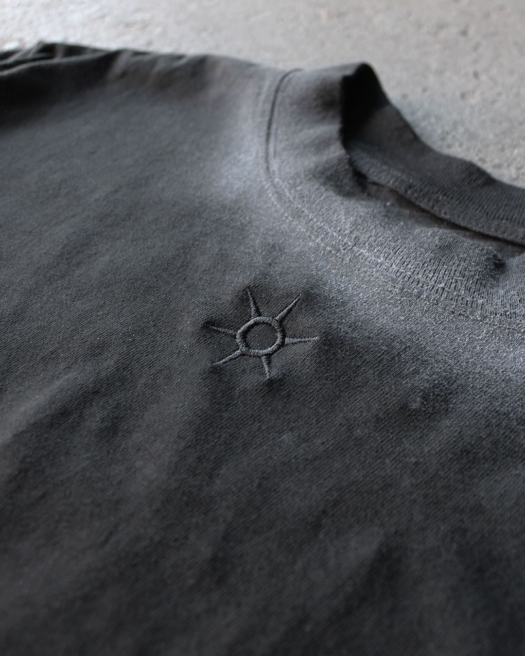 Gradient Tee-IYAMIUIO