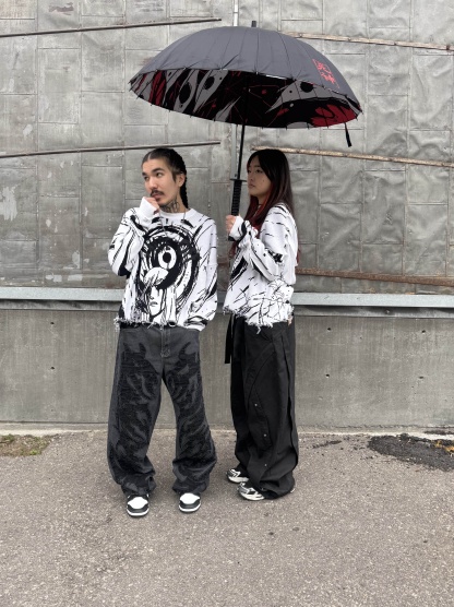 "CONFLICT" JEANS-IYAMIUIO