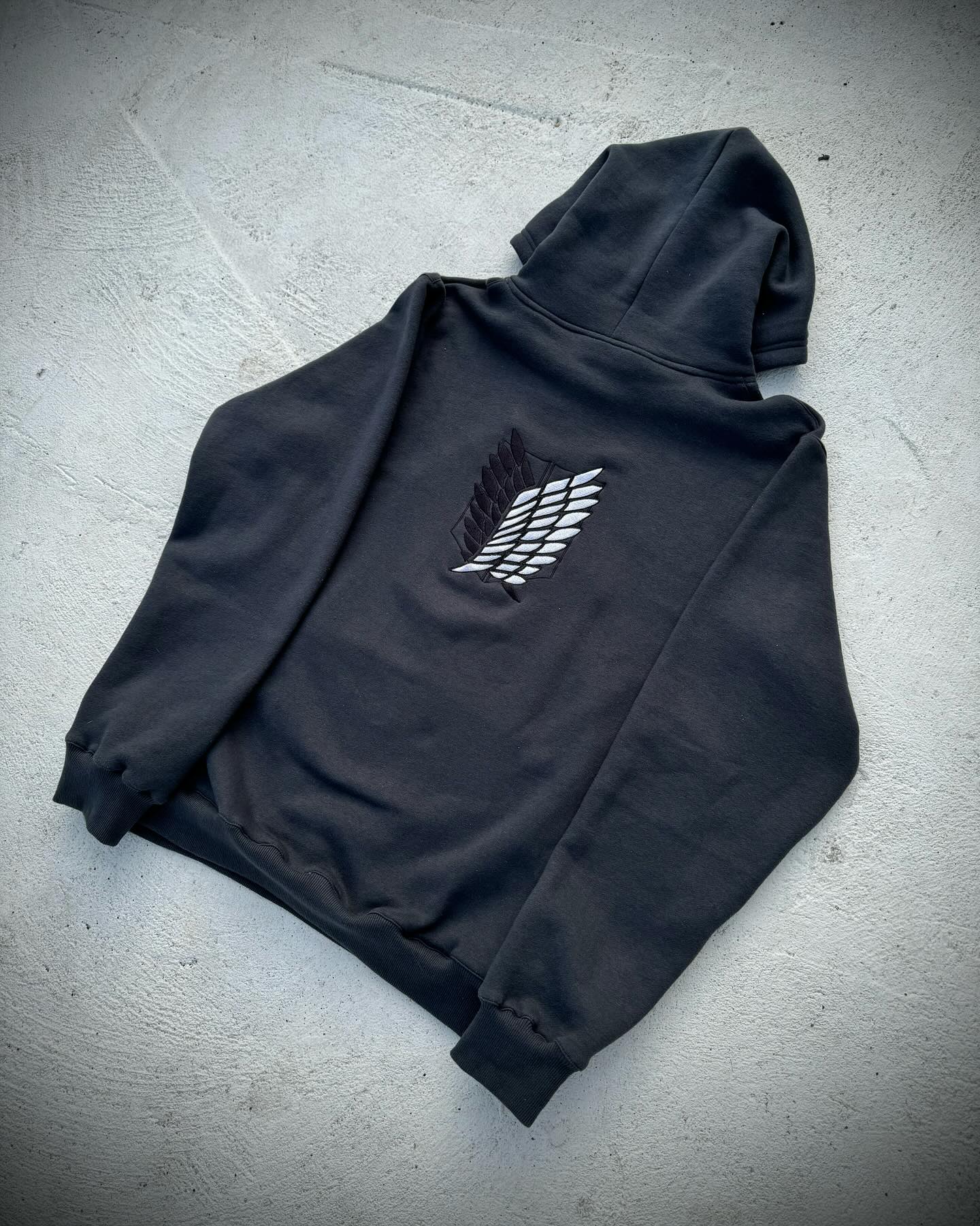 AOT-Embroidered Hoodie-IYAMIUIO