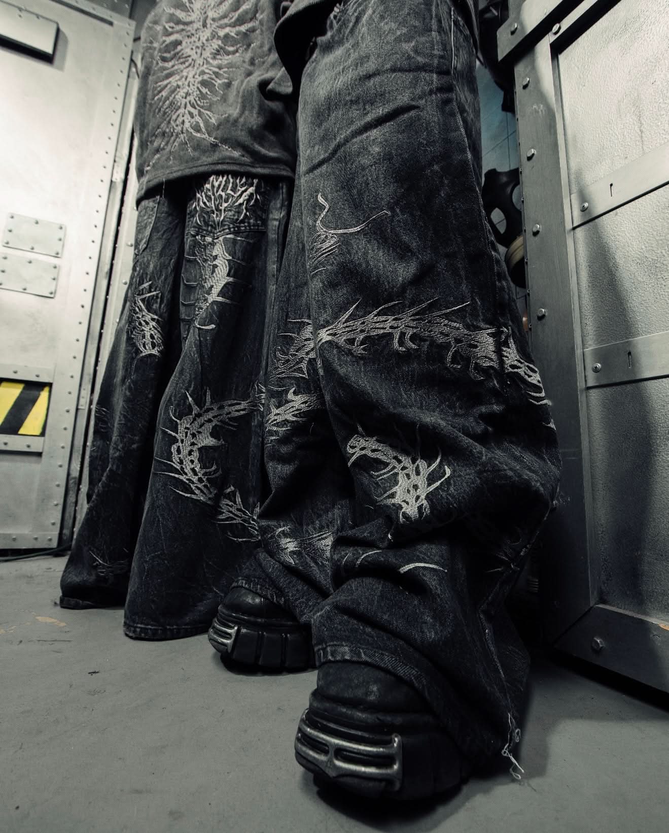 “Ghoul” Jeans-IYAMIUIO