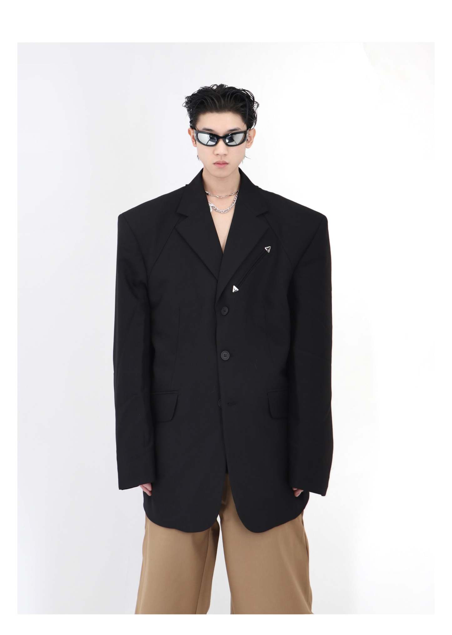 2022 High Shoulder Black Jacket-IYAMIUIO