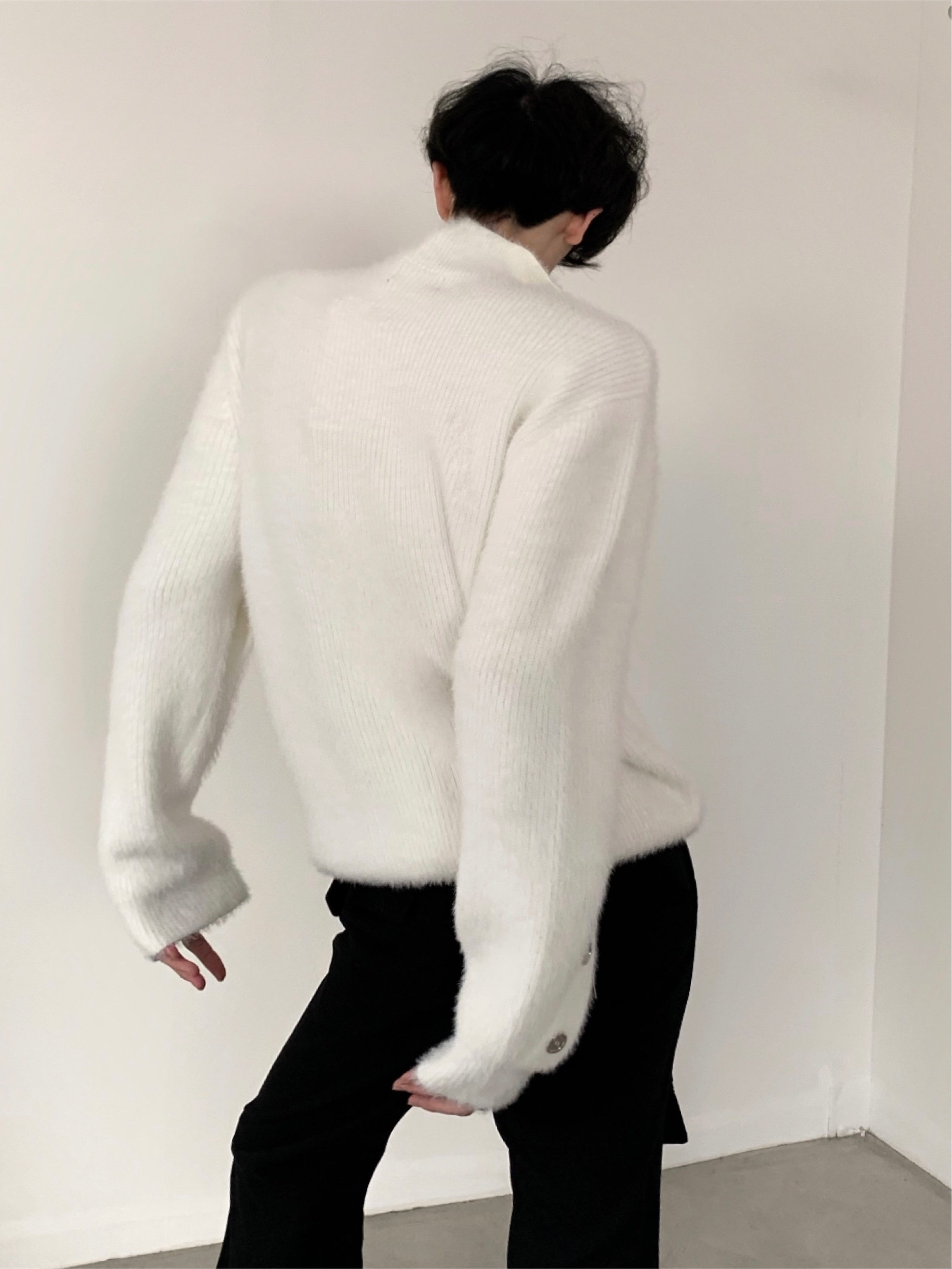 【23s December.】Curved Button Design Sweater-IYAMIUIO