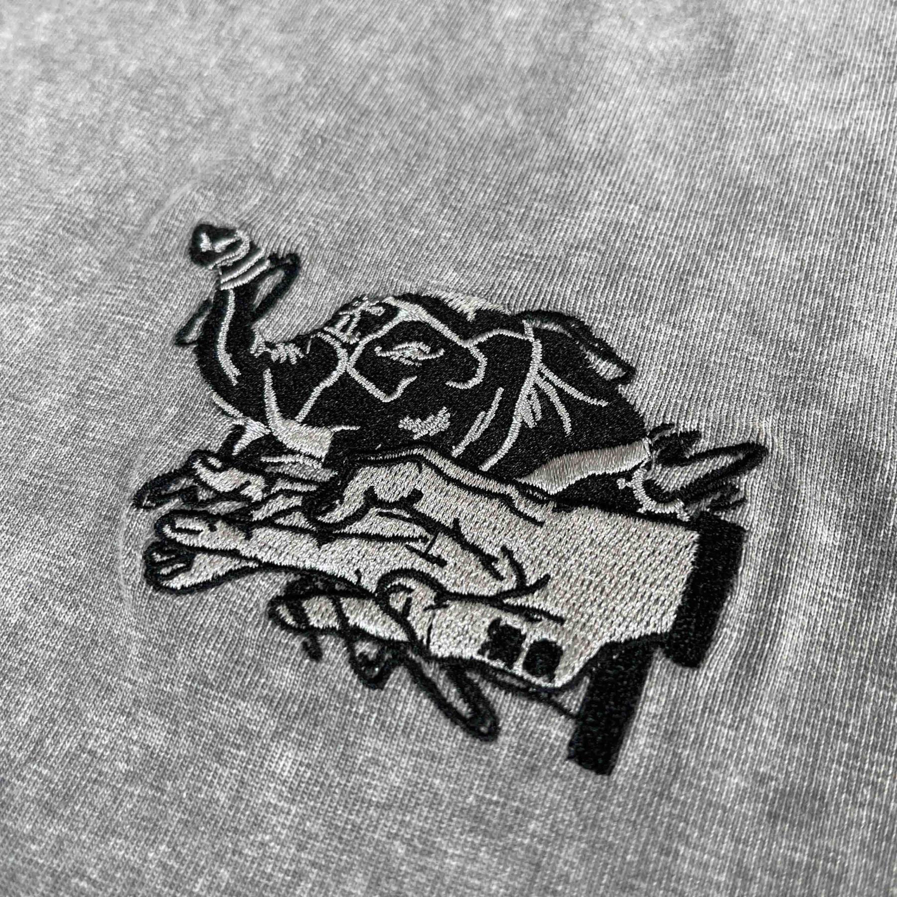 Max Elephant Embroidery T-shirt-IYAMIUIO