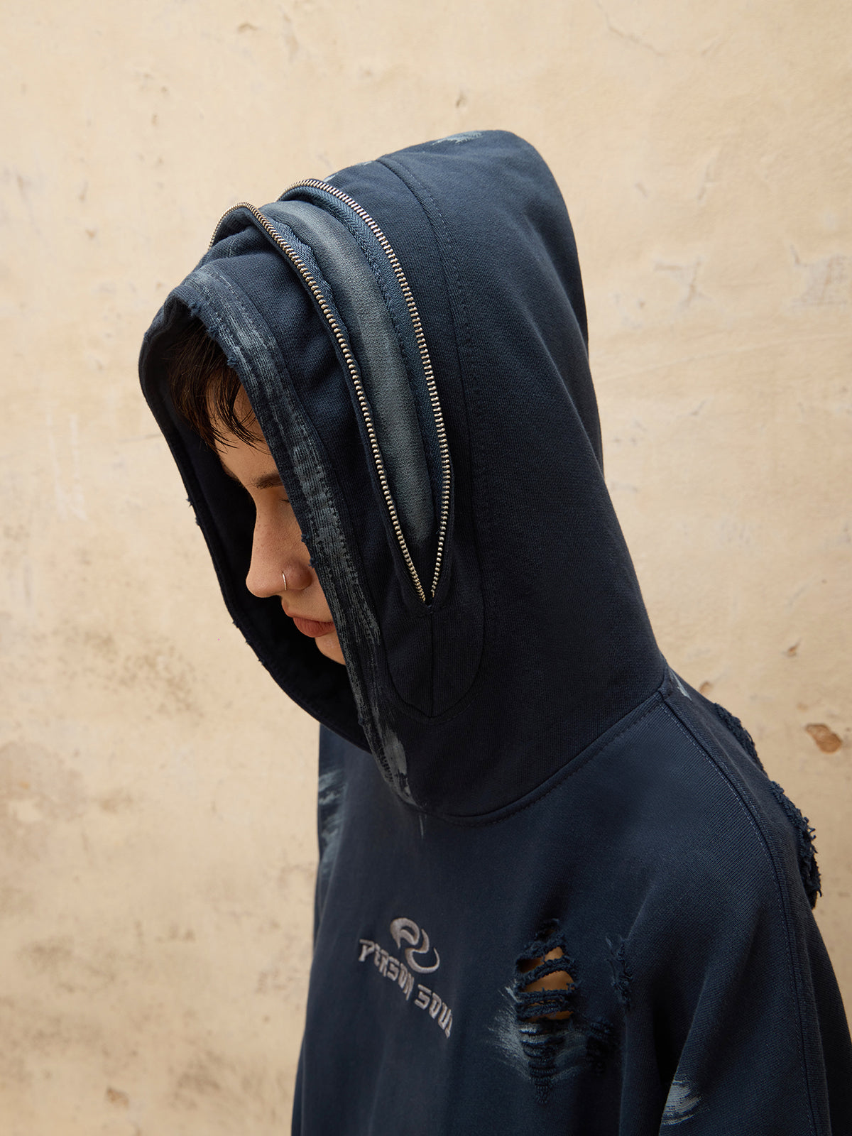 Personsoul Ripped Dirty Hoodie-IYAMIUIO