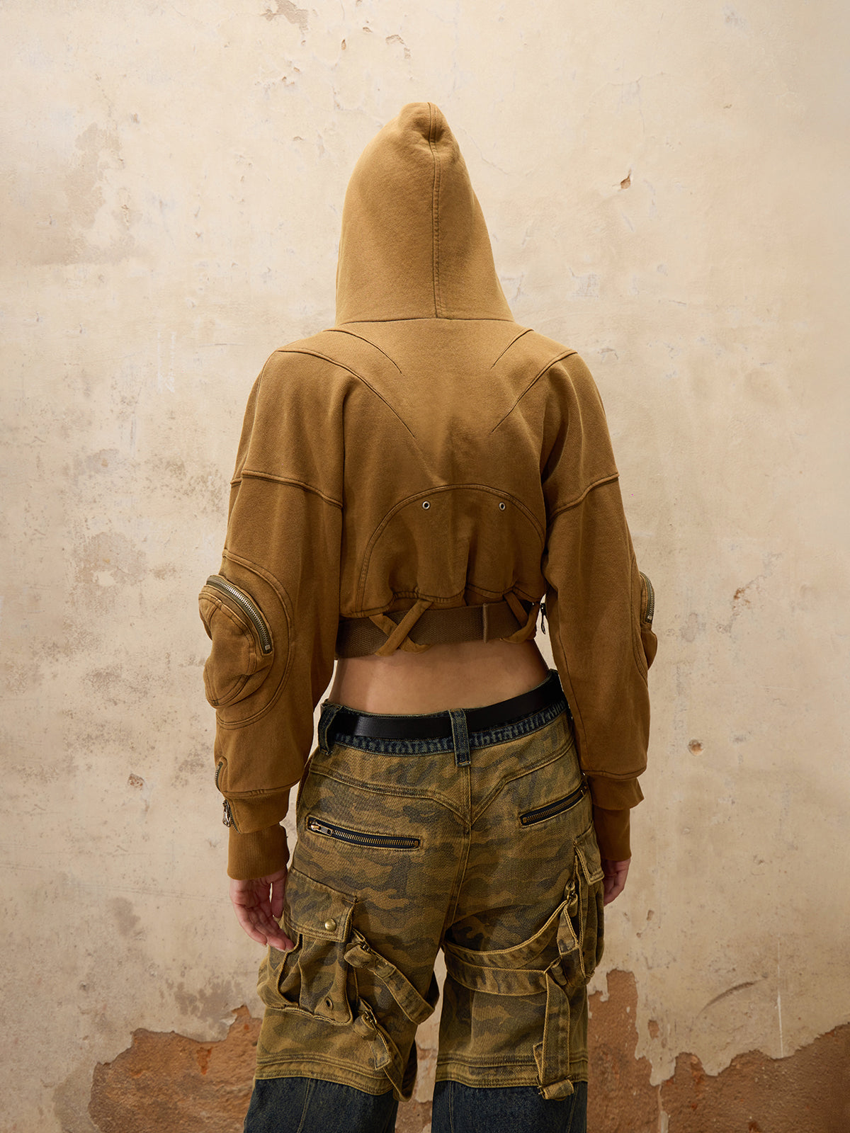 Personsoul Mutiple Pocket Short Hoodie-IYAMIUIO