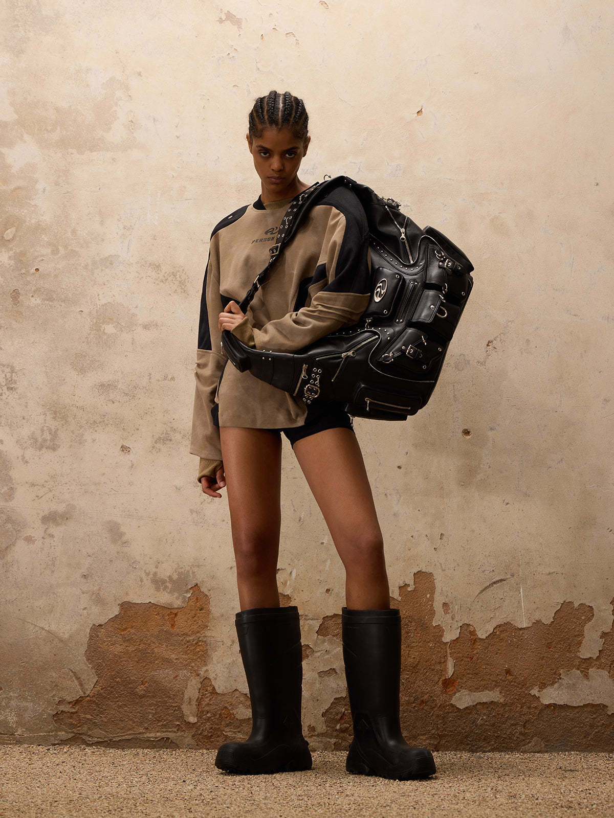 Personsoul Distressed Sweatshirt-IYAMIUIO