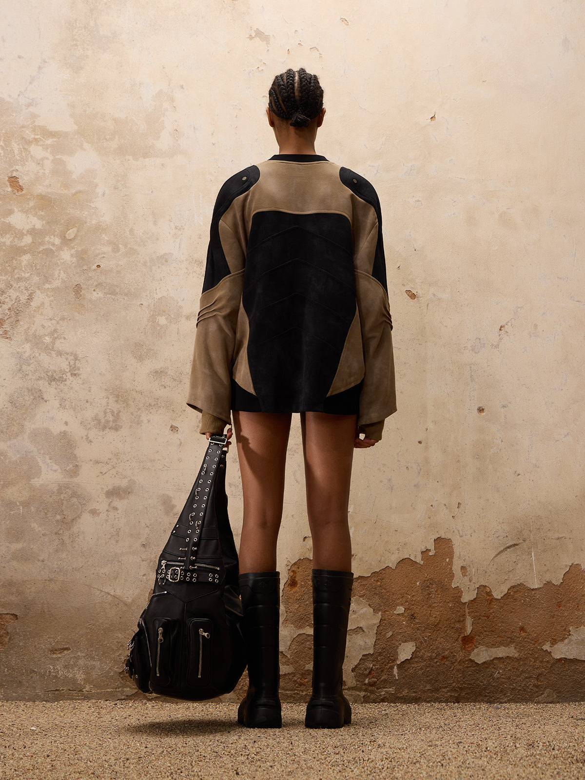 Personsoul Distressed Sweatshirt-IYAMIUIO