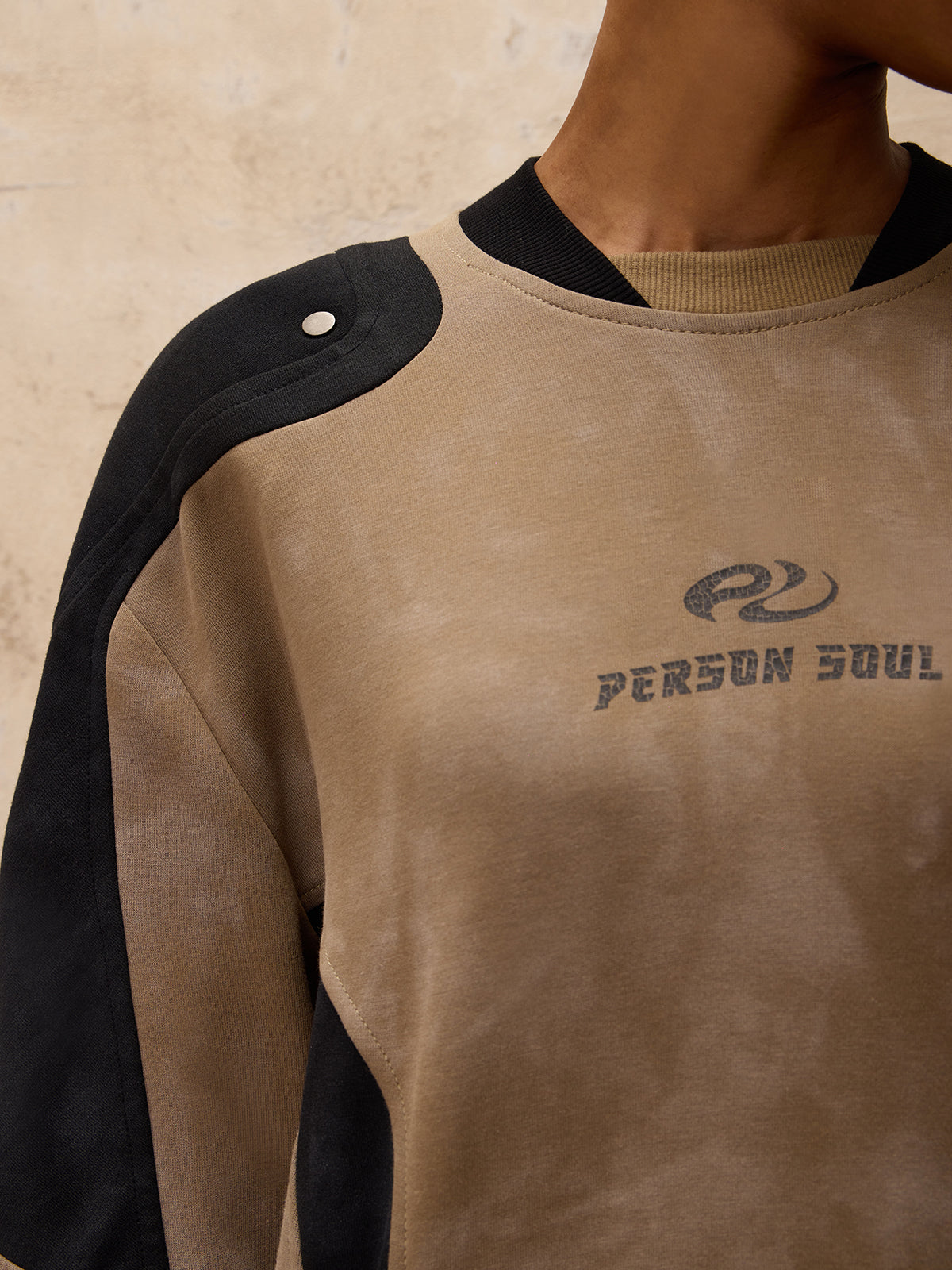 Personsoul Distressed Sweatshirt-IYAMIUIO