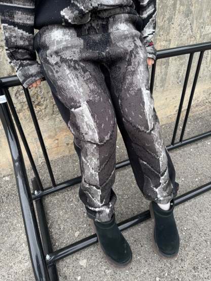 "WARRIOR" Sweatpants-IYAMIUIO