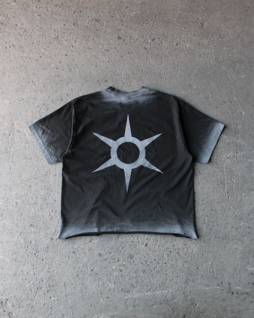 Gradient Tee-IYAMIUIO