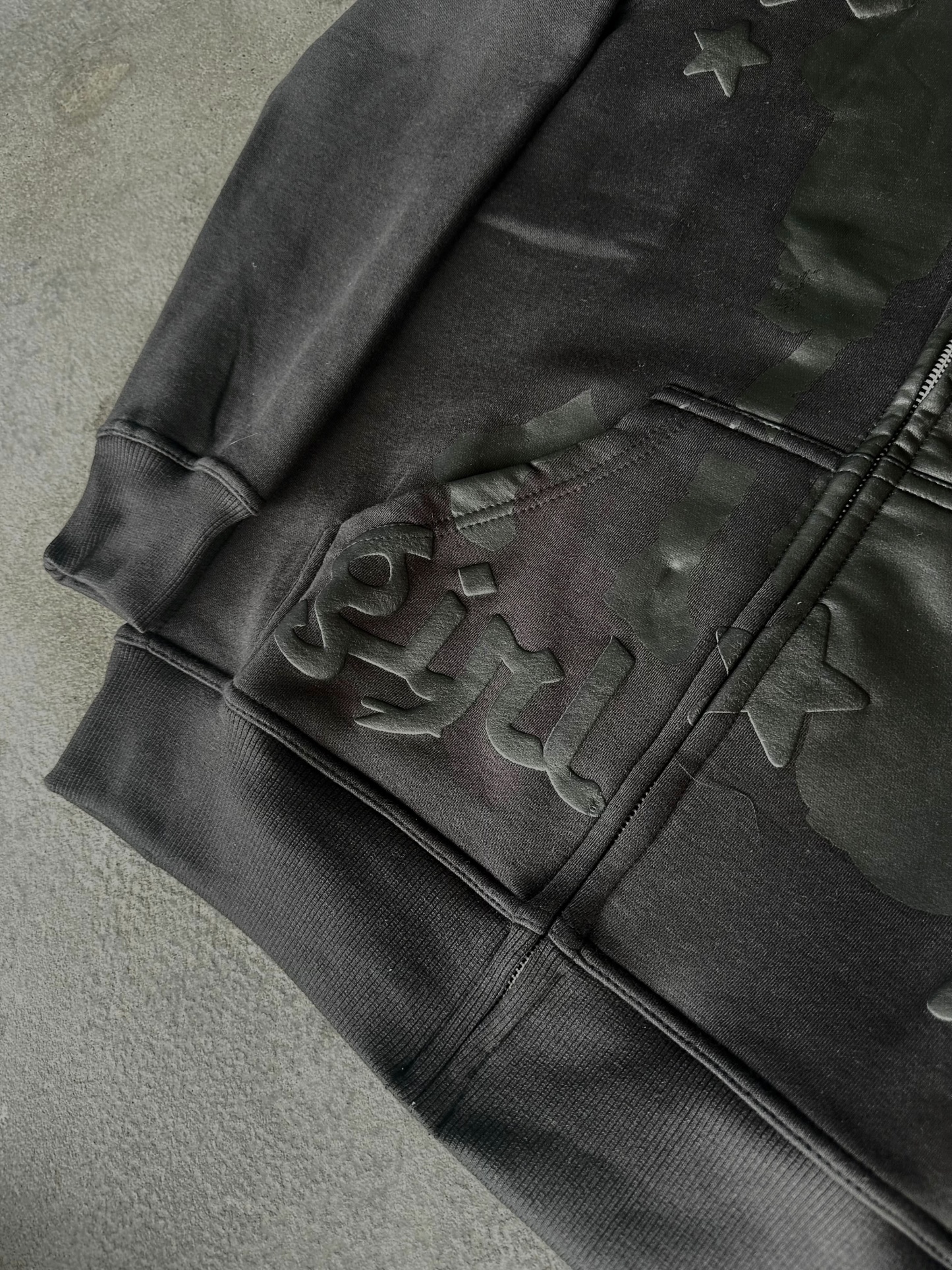 "Star Girl" Zip-Up (Black)-IYAMIUIO