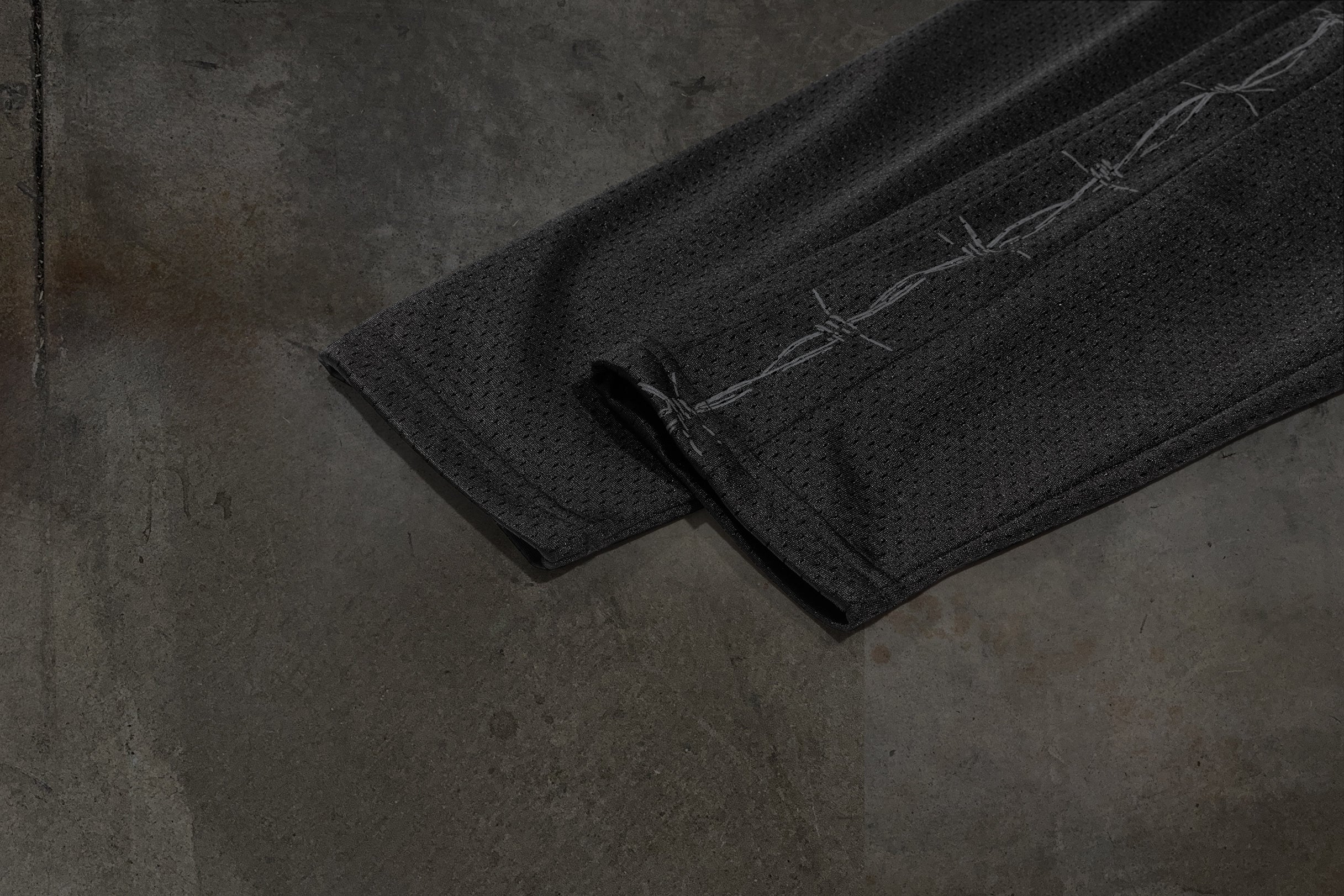 DIGGING TEAM JERSEY (NOIR)-IYAMIUIO