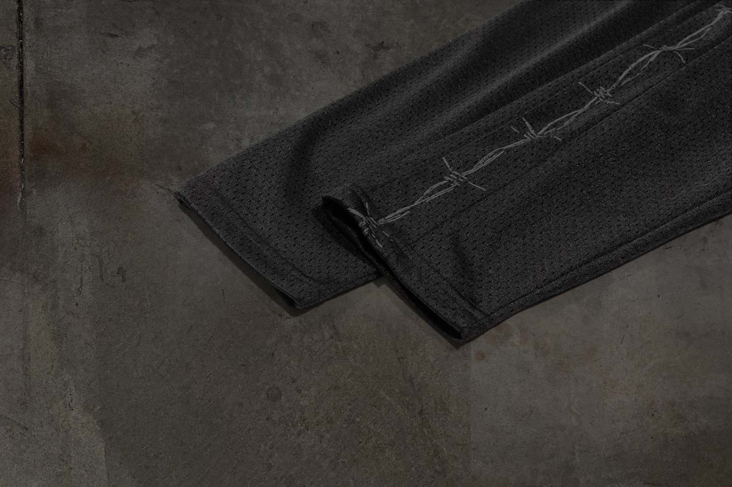 DIGGING TEAM JERSEY (NOIR)-IYAMIUIO