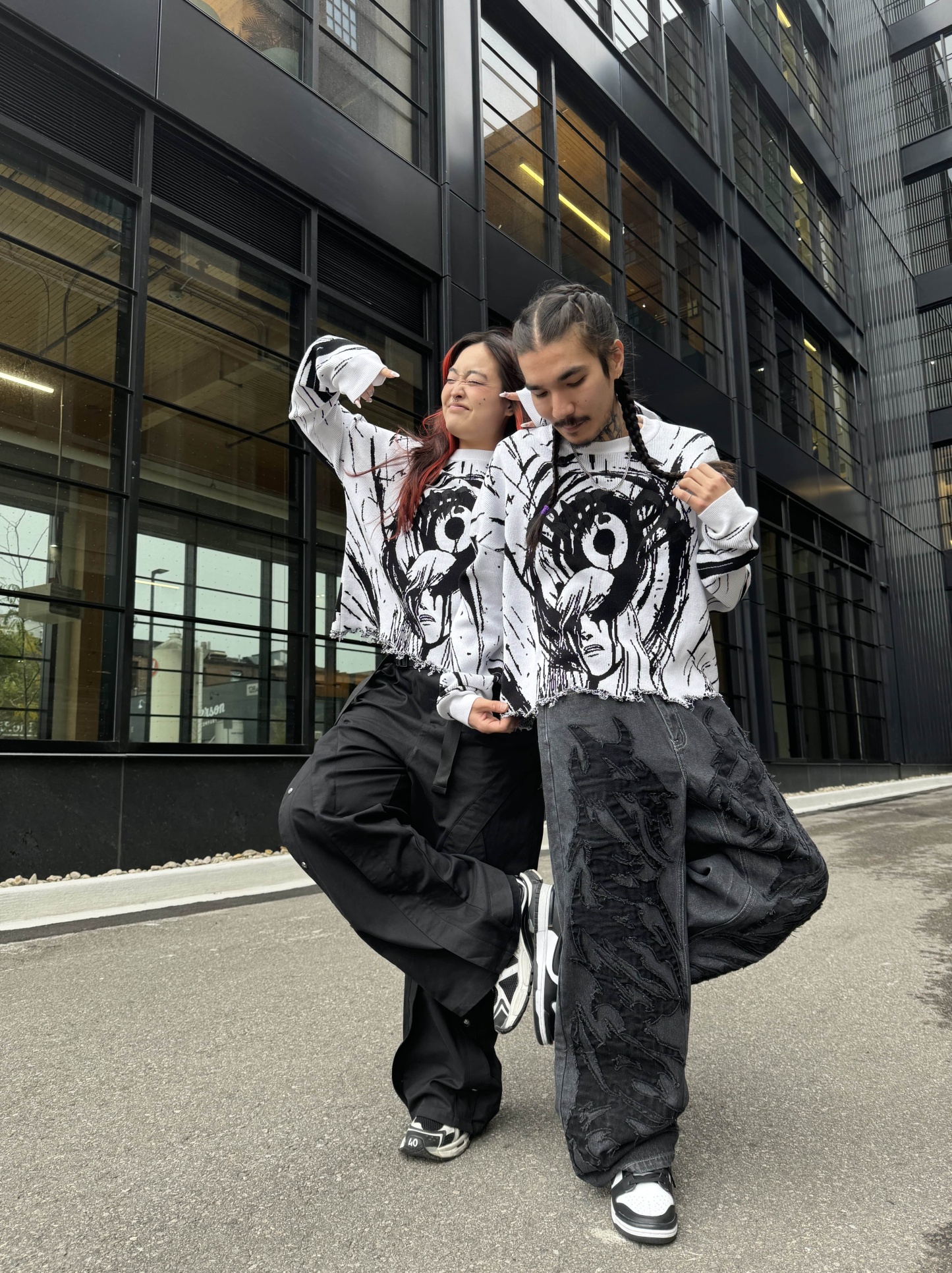 "CONFLICT" JEANS-IYAMIUIO