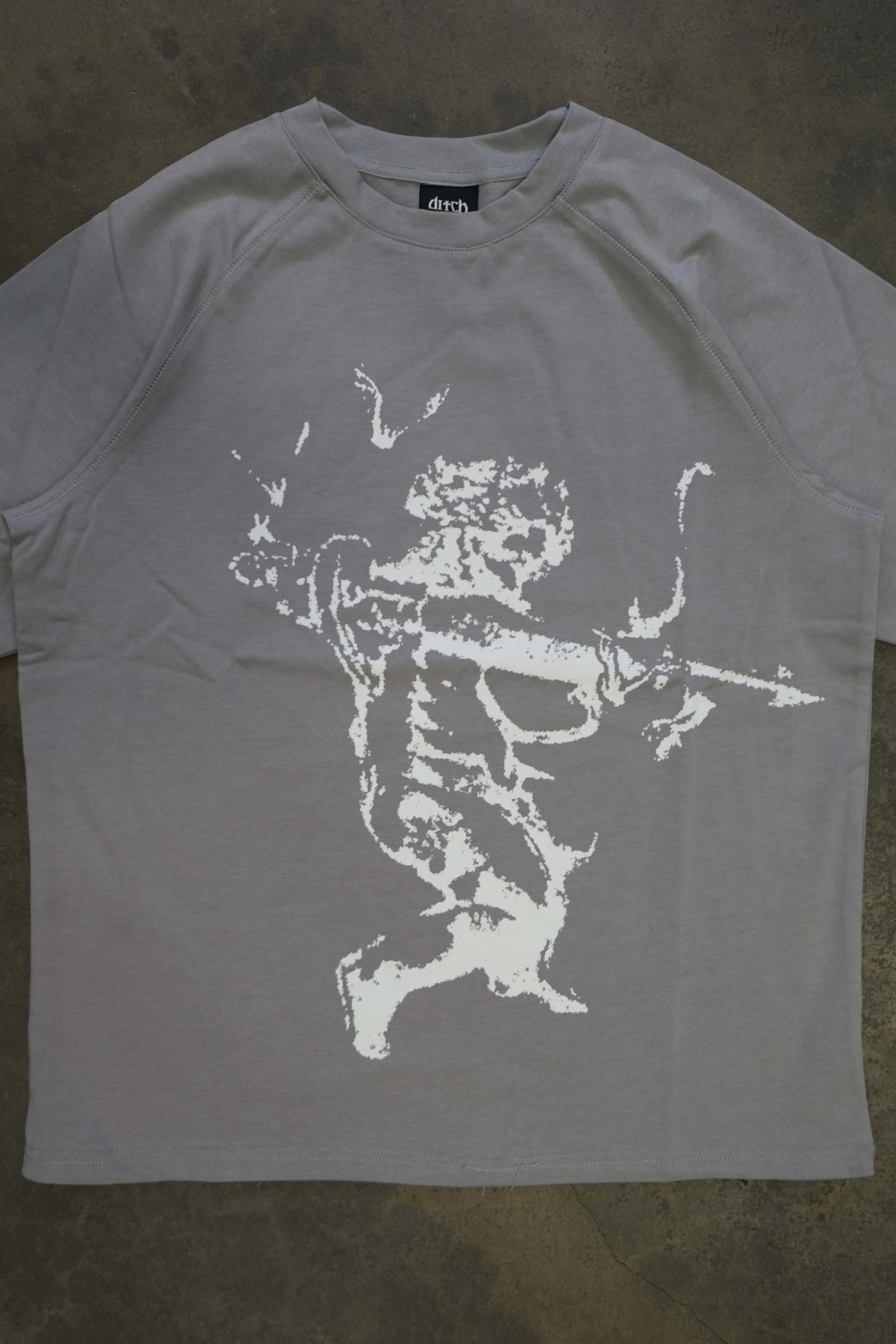 CUPID TEE (IVORY)-IYAMIUIO