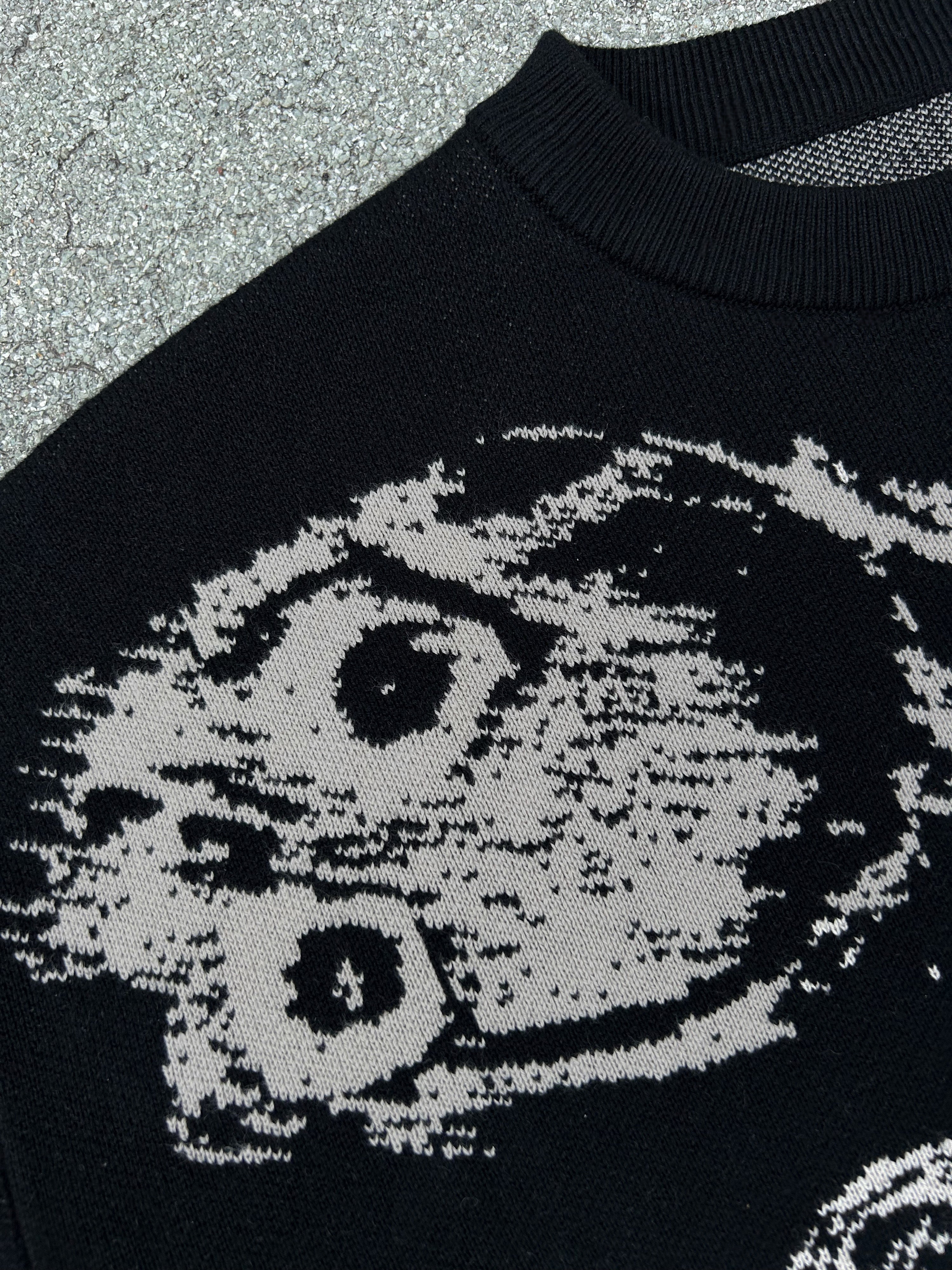 "Rumbling" Knit Black-IYAMIUIO