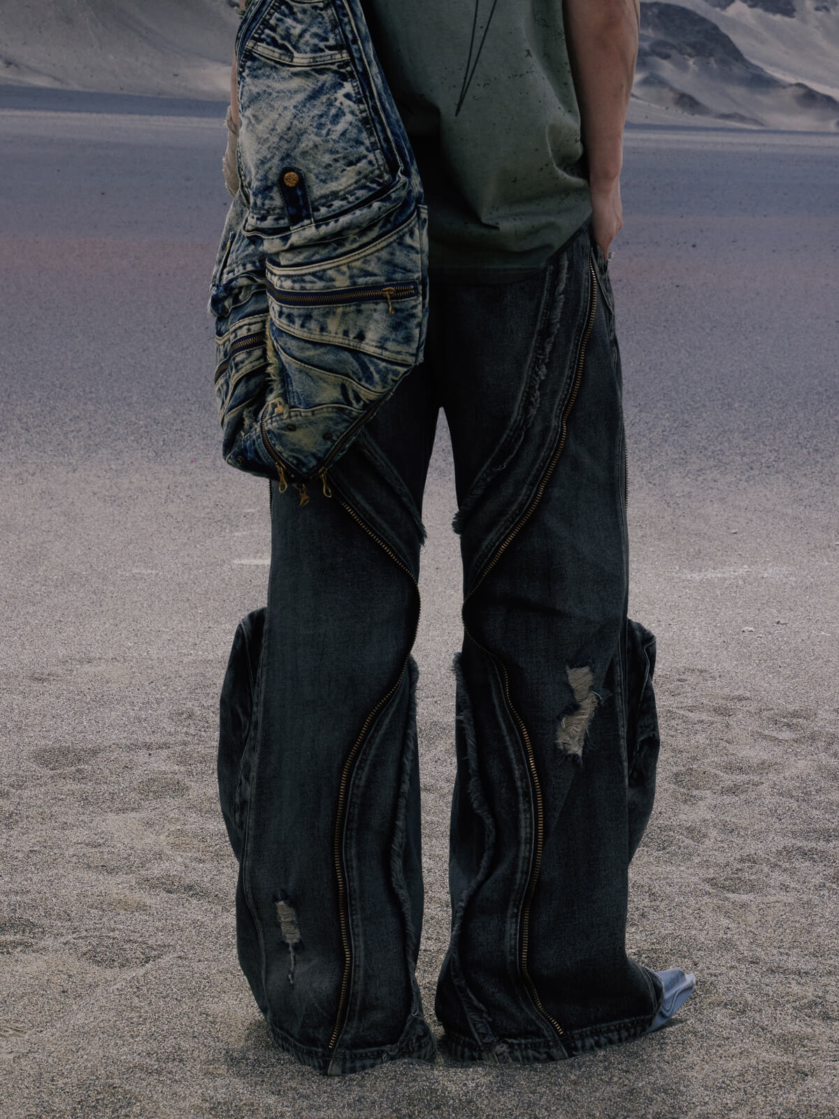 Personsoul Dirty Ripped Denim Baggy Jeans-IYAMIUIO