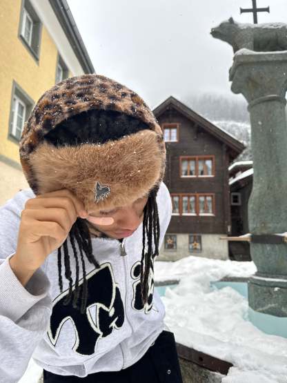 TAIGAFACE PIN-IYAMIUIO