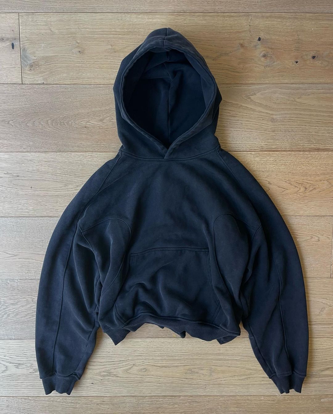 Deconstructed hoodie-IYAMIUIO