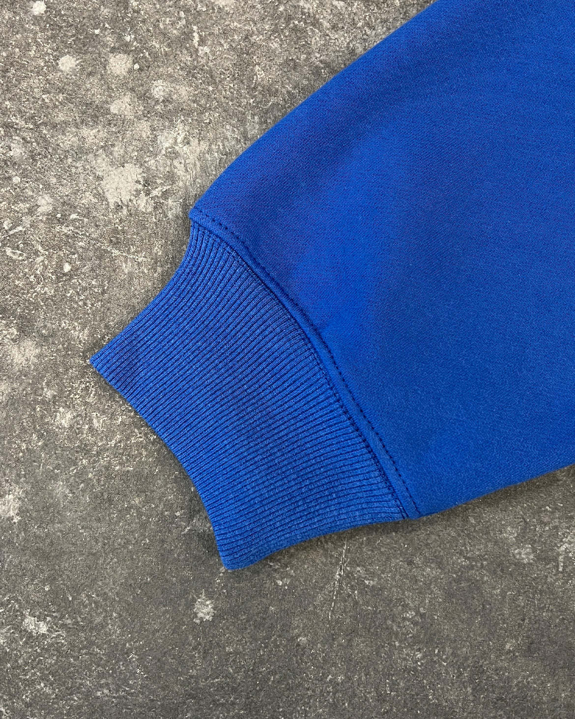 Signature blue-IYAMIUIO