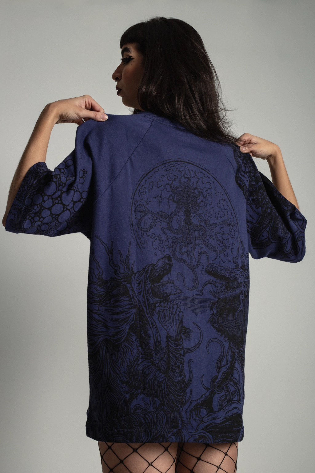 Sangue Cinzento Tee-IYAMIUIO