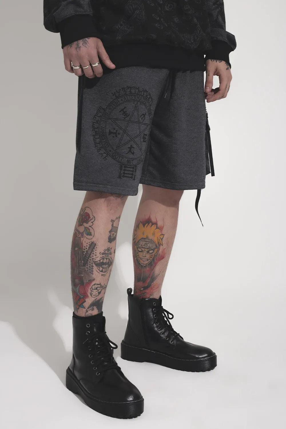 Hellsing Alucard Shorts-IYAMIUIO