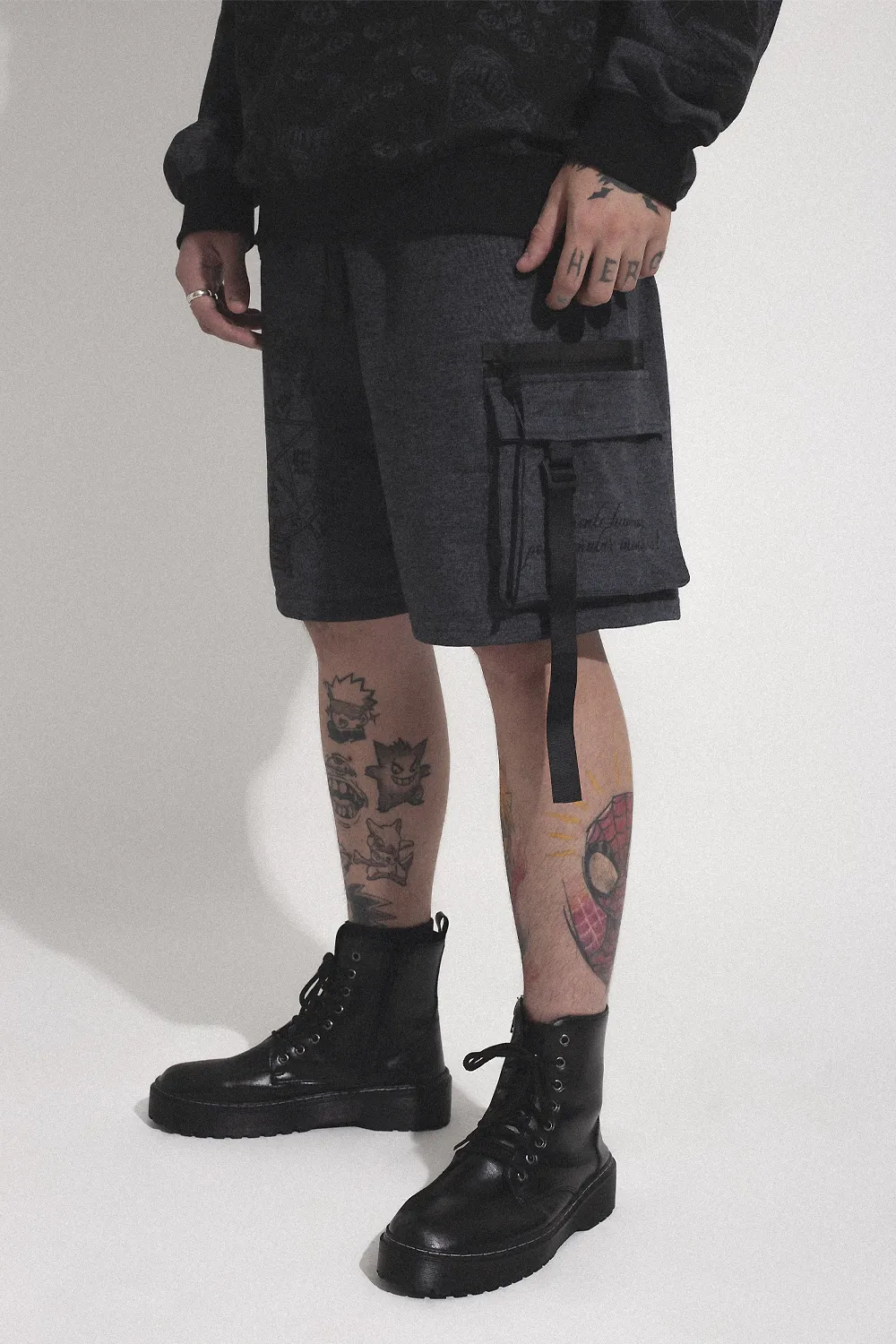 Hellsing Alucard Shorts-IYAMIUIO