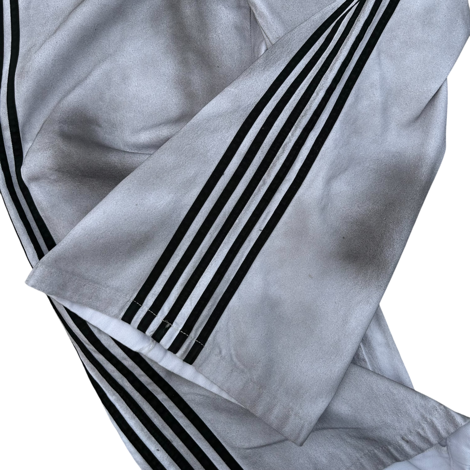 TRACK JEANS (WHITE)-IYAMIUIO