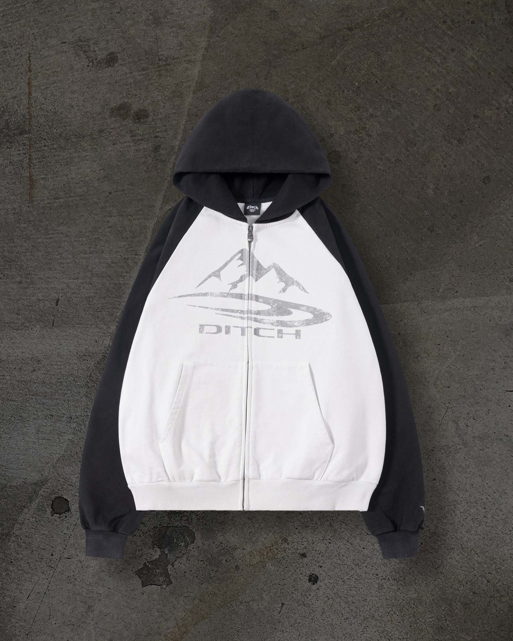 SUMMIT ZIPUP (WHITE)-IYAMIUIO