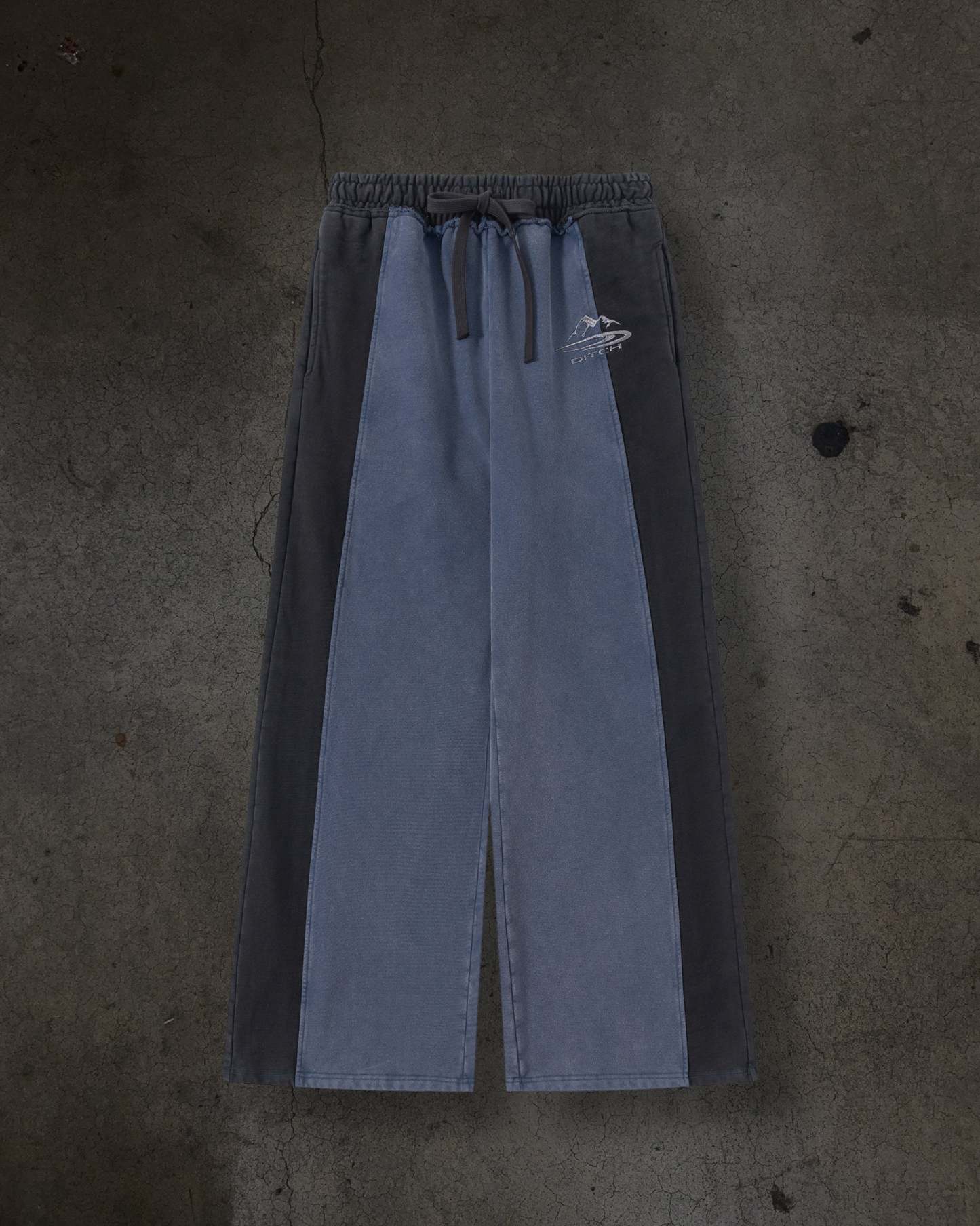 SUMMIT SWEATS (BLEU)-IYAMIUIO