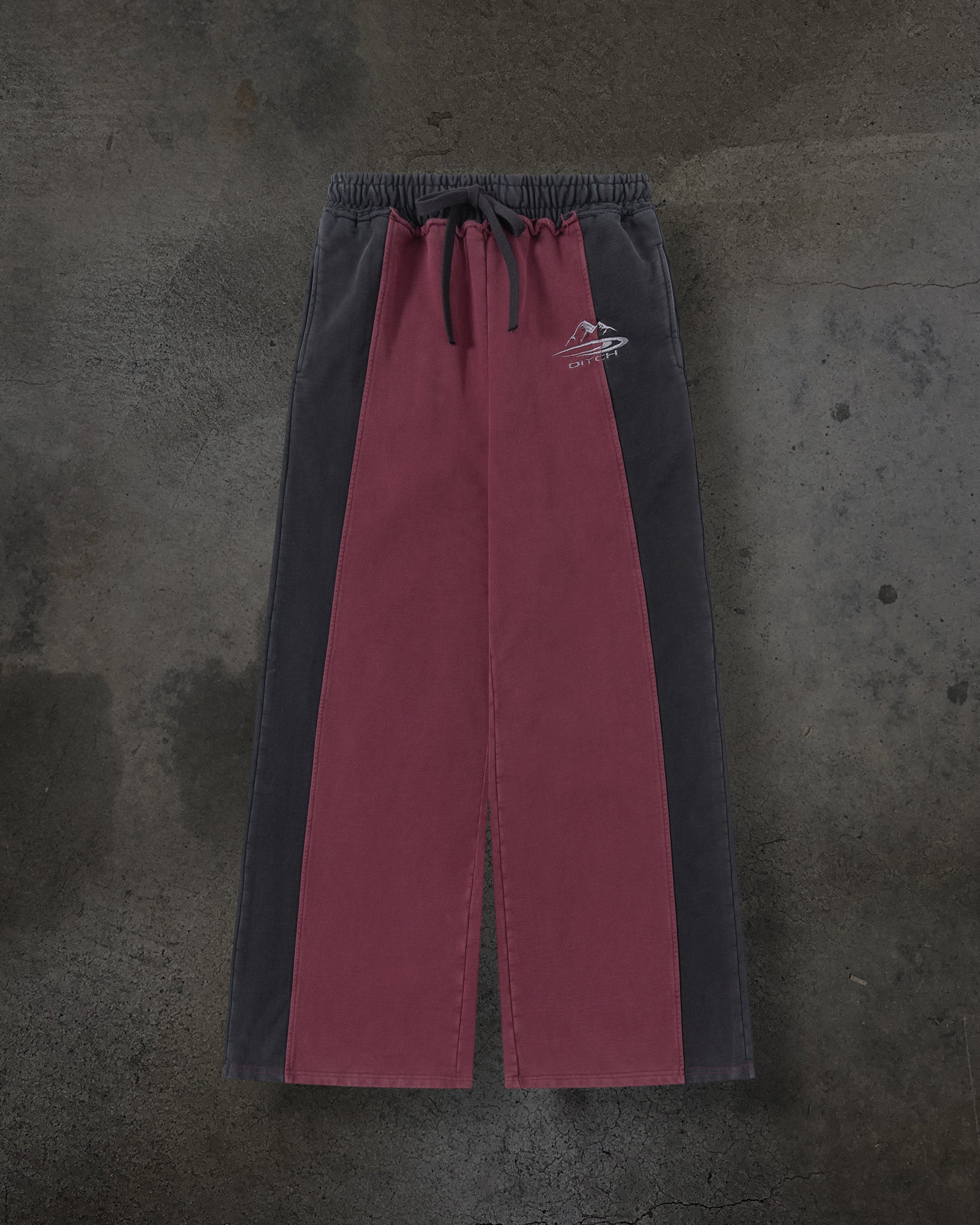 SUMMIT SWEATS (CRIMSON)-IYAMIUIO