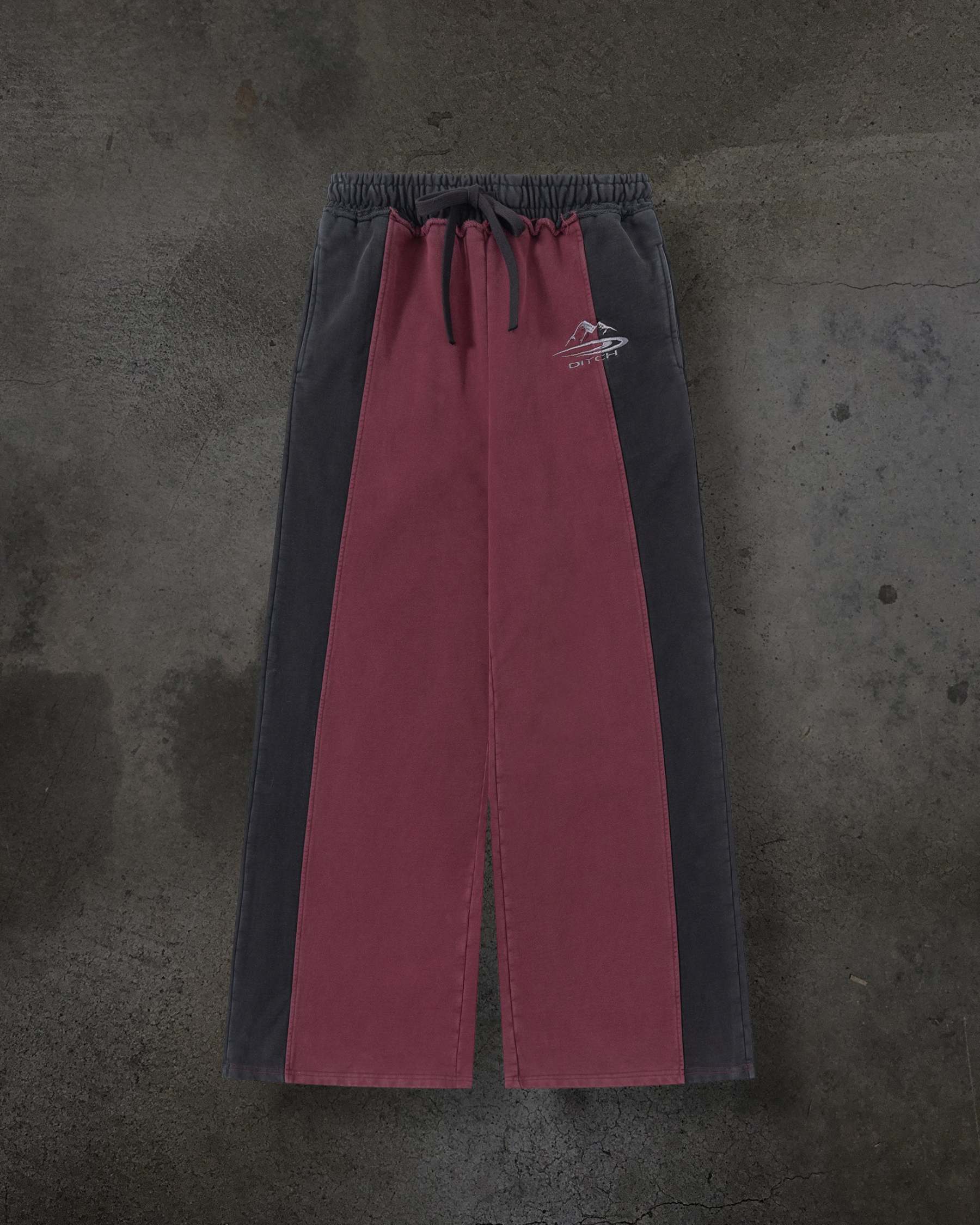 SUMMIT SWEATS (CRIMSON)-IYAMIUIO