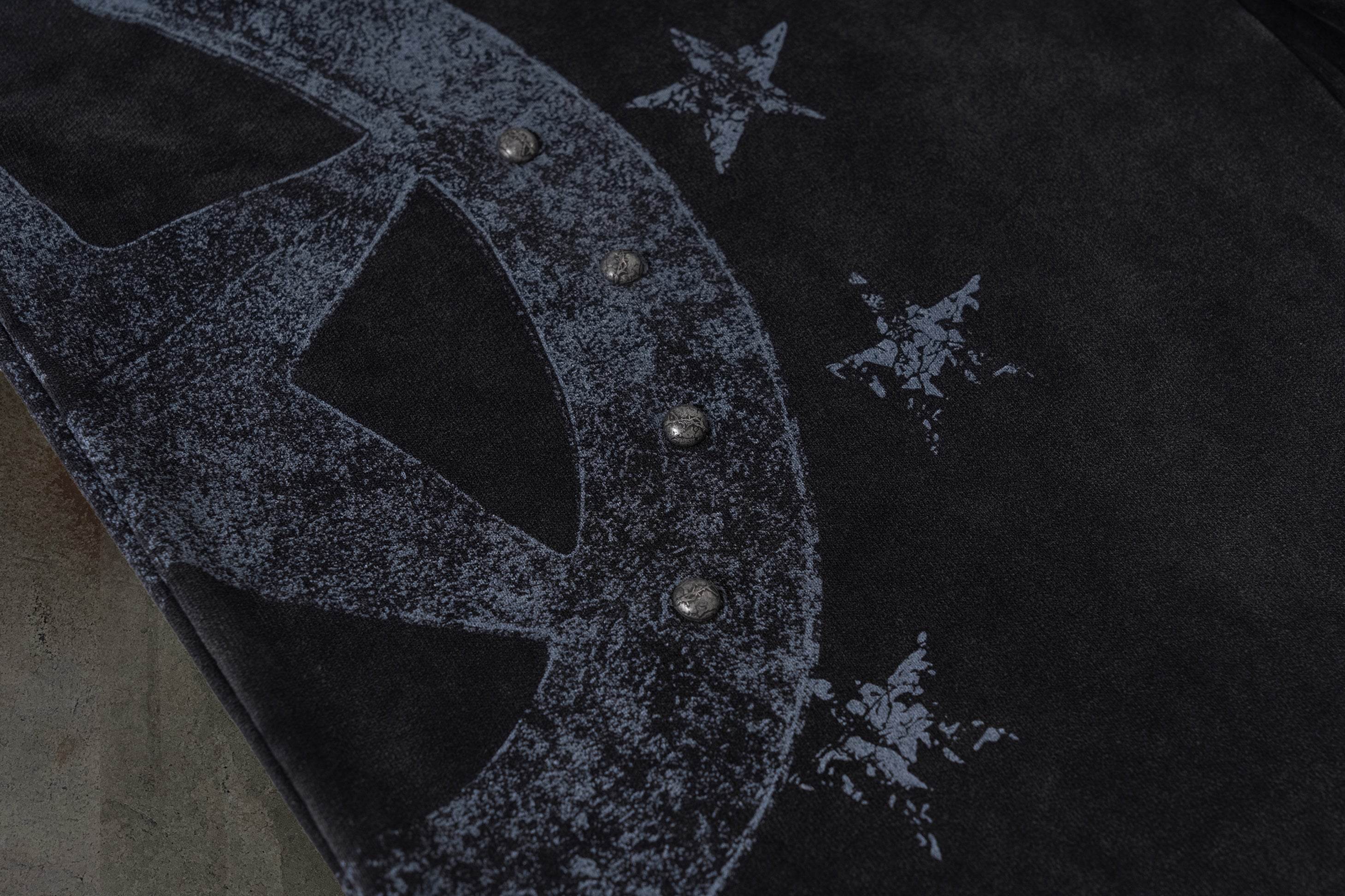 HORSESHOE SWEATS (COAL)-IYAMIUIO