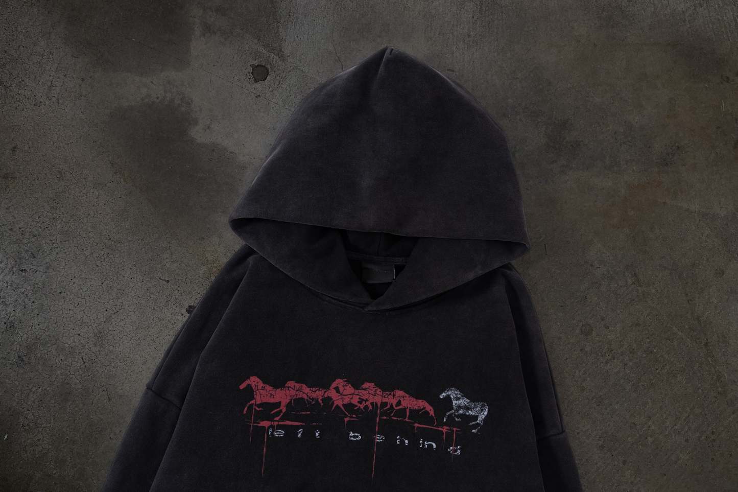 RACEHORSE PULLOVER (COAL)-IYAMIUIO