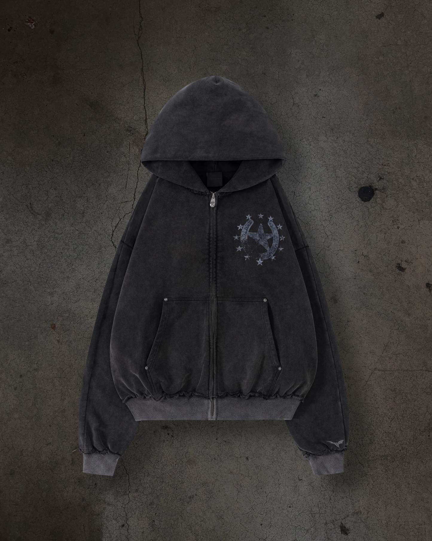 HORSESHOE ZIPUP (COAL)-IYAMIUIO