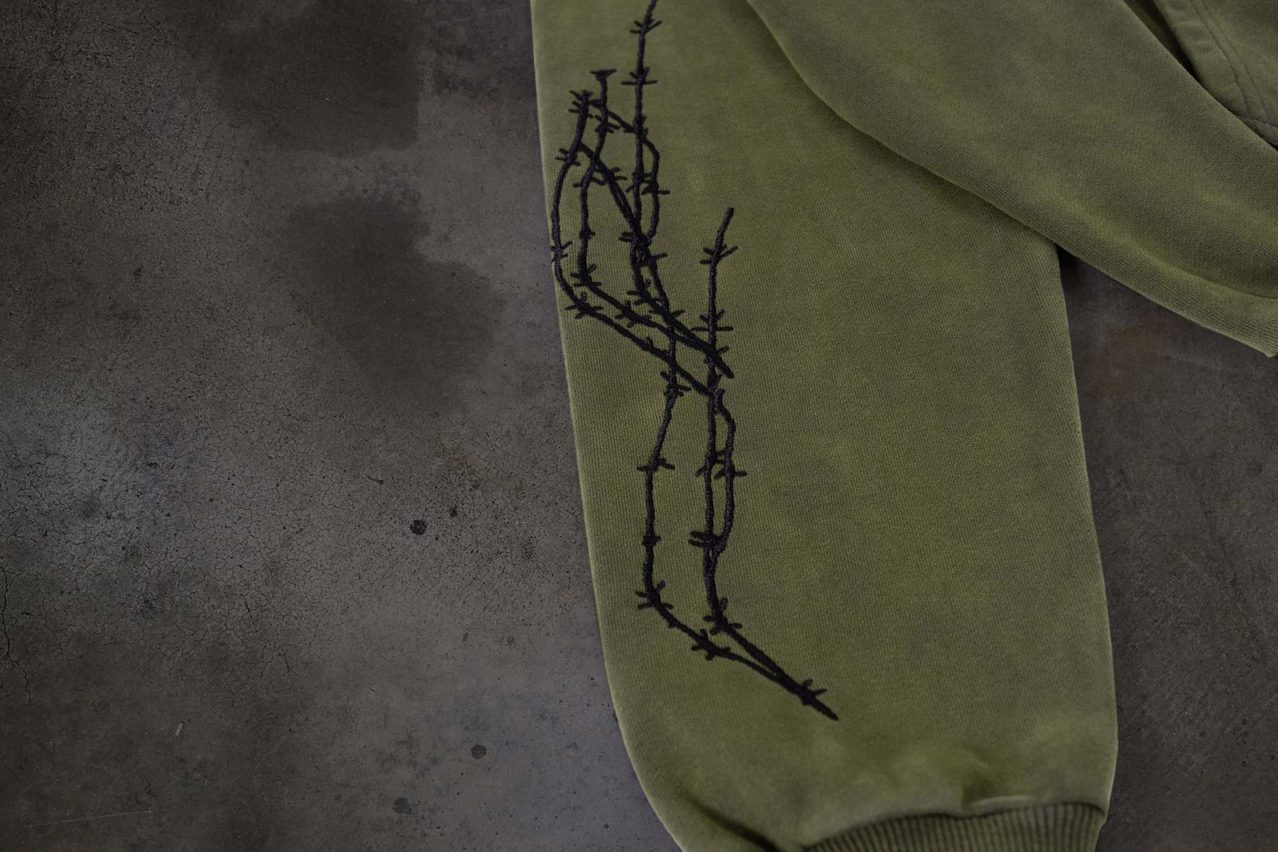 ATHLETIC BARBED ZIPUP (ASH)-IYAMIUIO