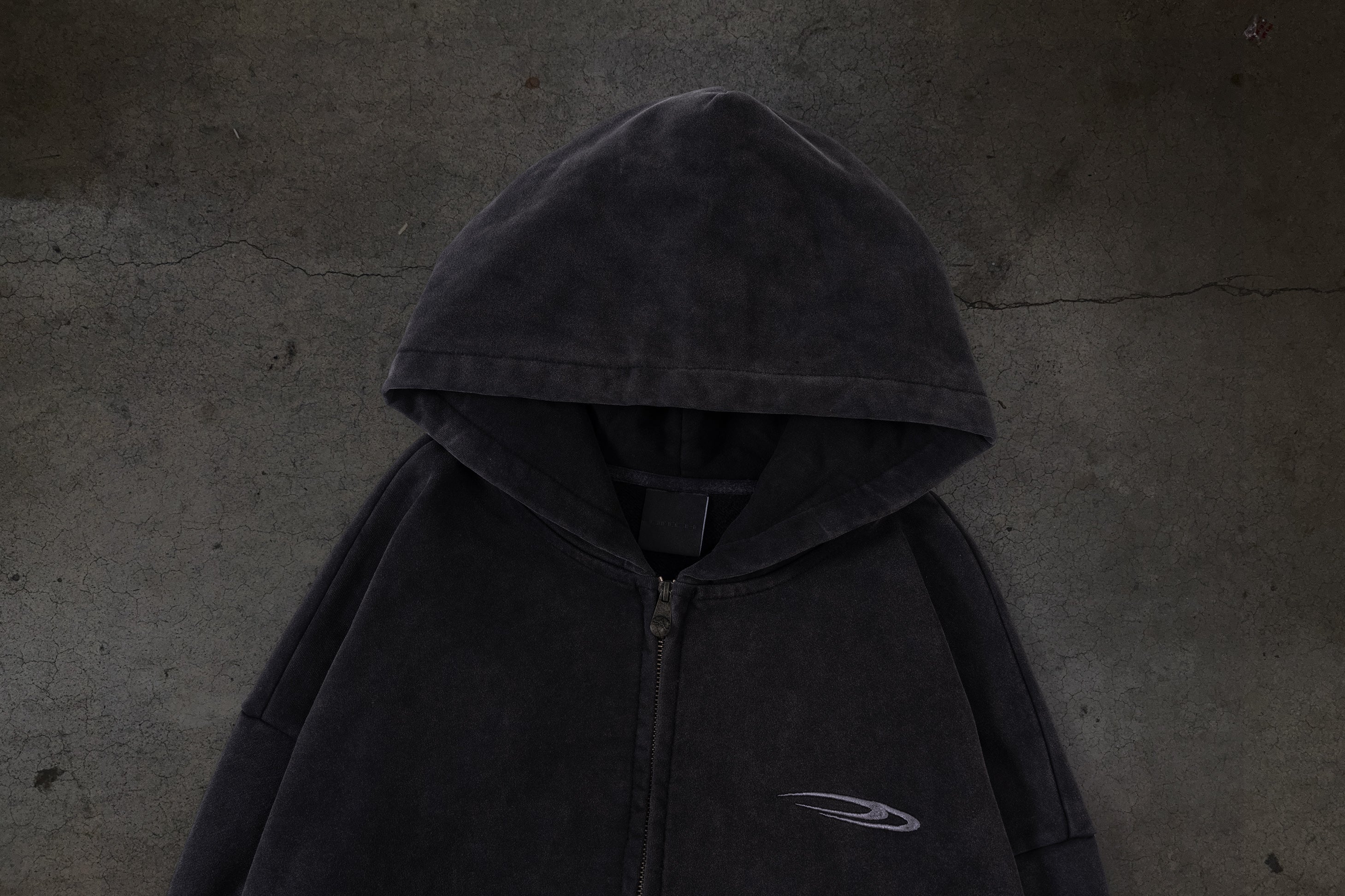 ATHLETIC BARBED ZIPUP (COAL)-IYAMIUIO