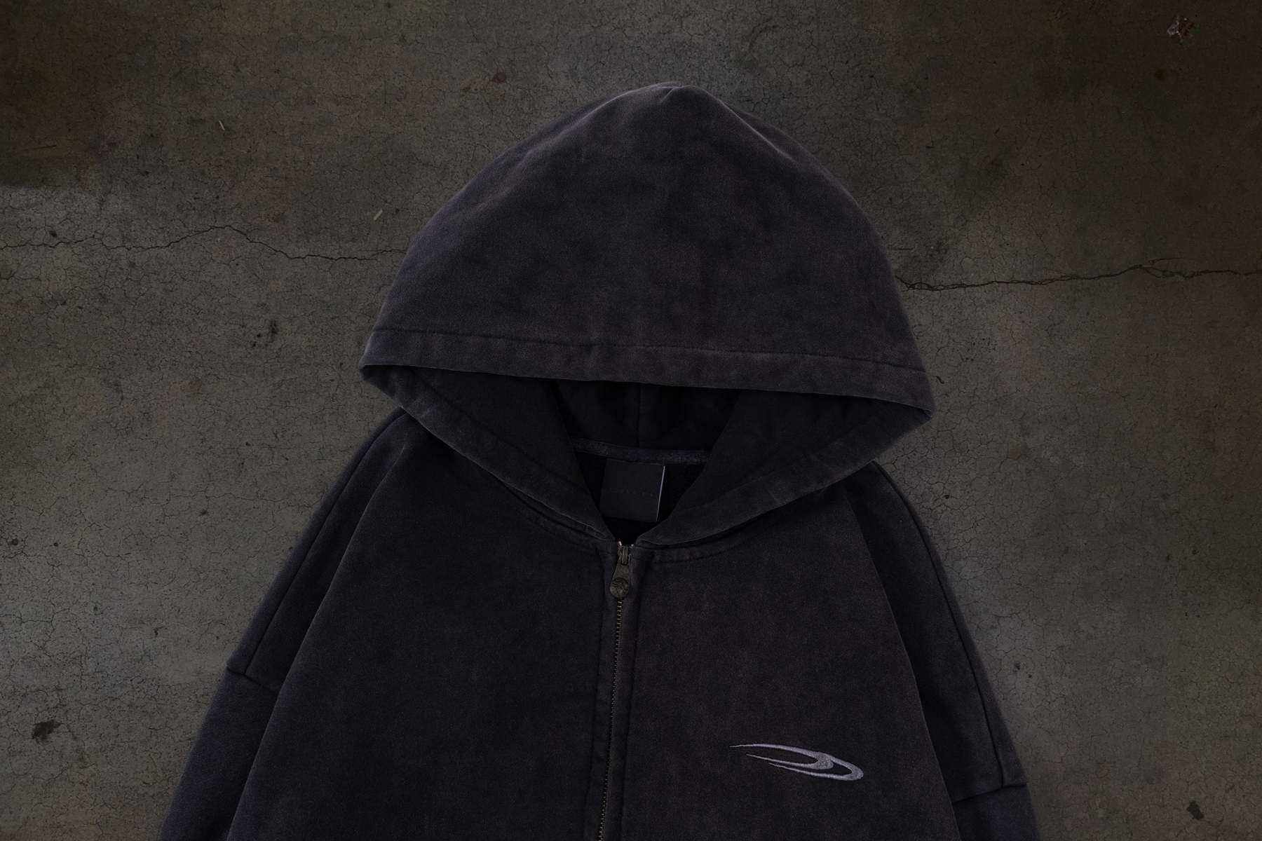 ATHLETIC BARBED ZIPUP (COAL)-IYAMIUIO