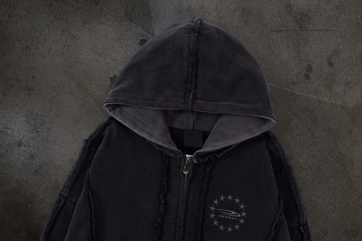 MENDED ZIPUP (COAL)-IYAMIUIO